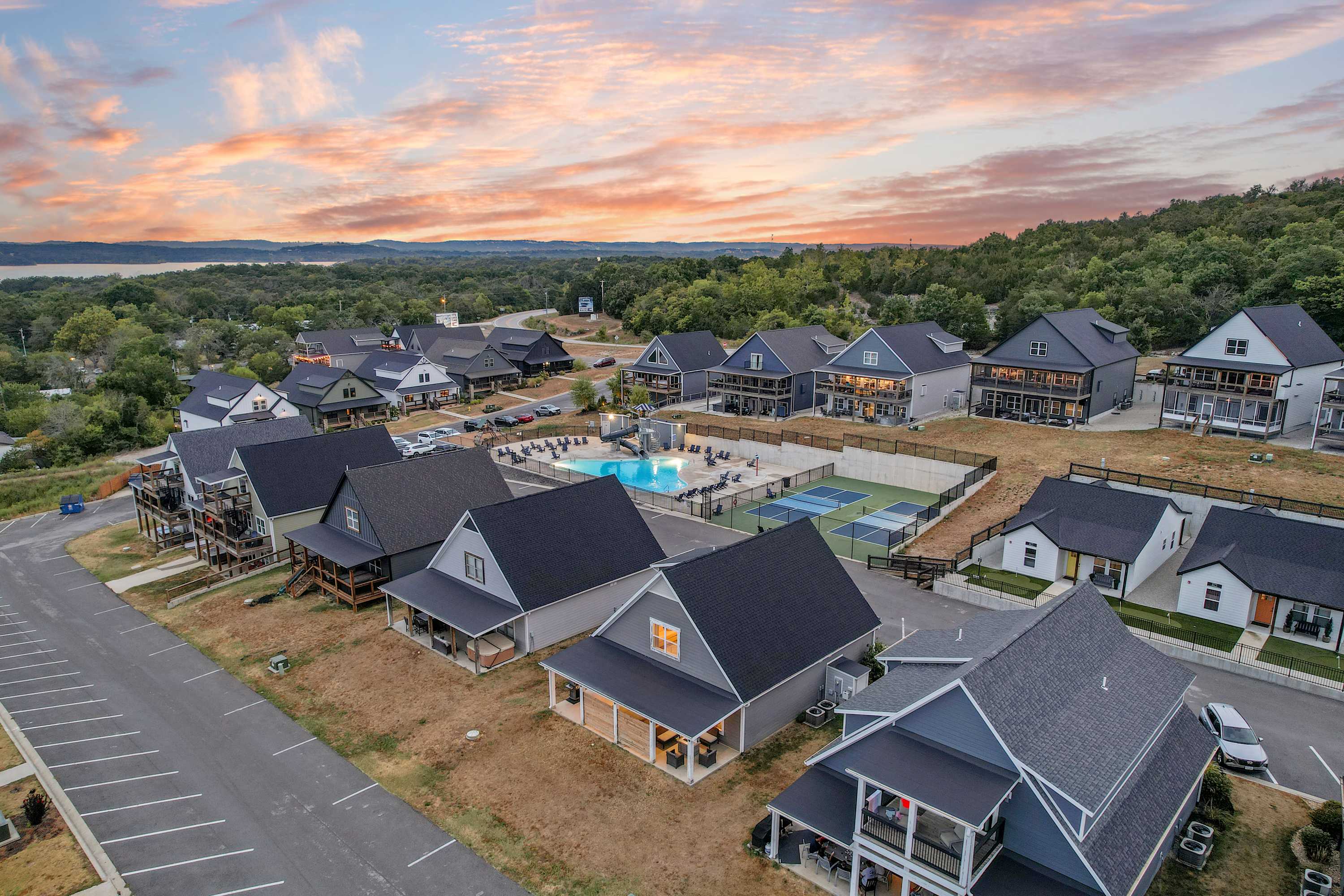 Pineapple Bungalow - 14ppl | Photo 3