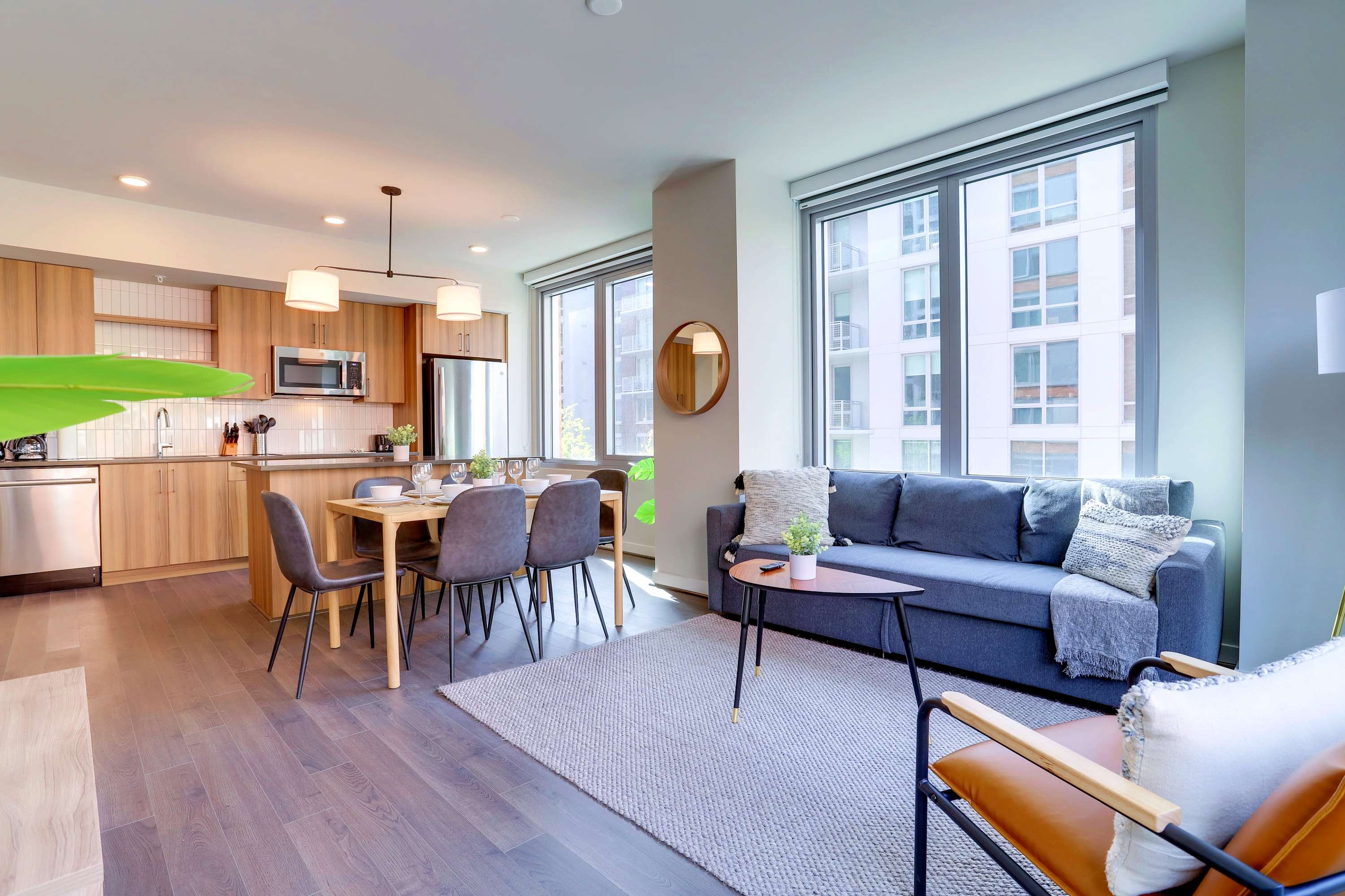 Stylish Apartment Near Metro And Dining - Chic Urban Retreat - Washington, D.C., DC