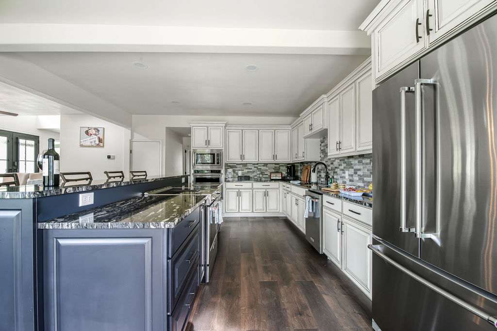 Charming Farmhouse | Photo 5