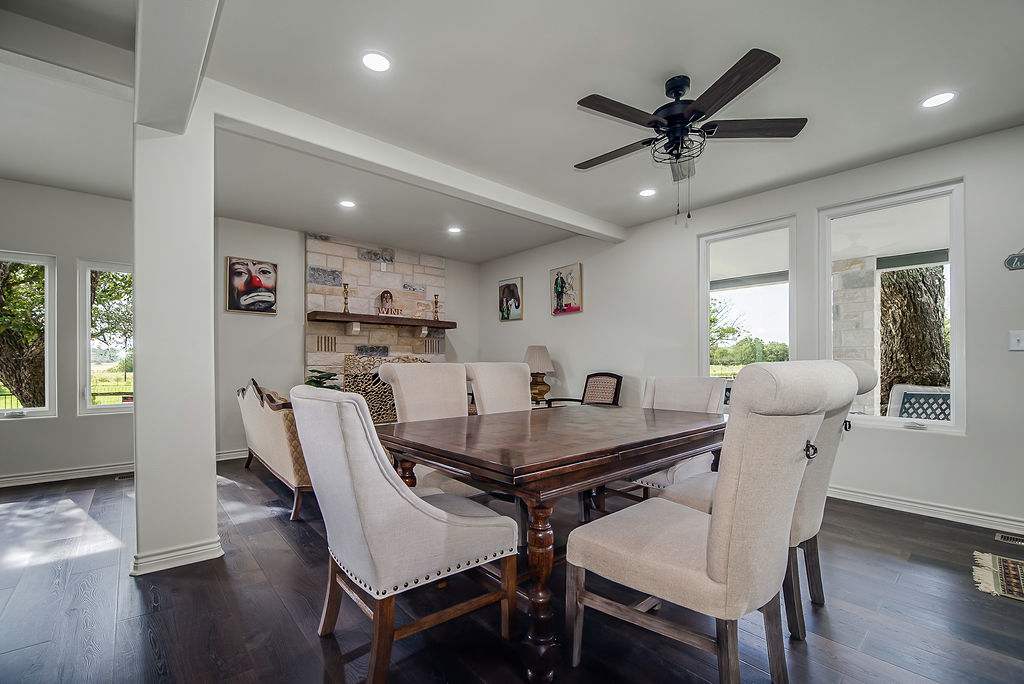 Charming Farmhouse | Photo 11