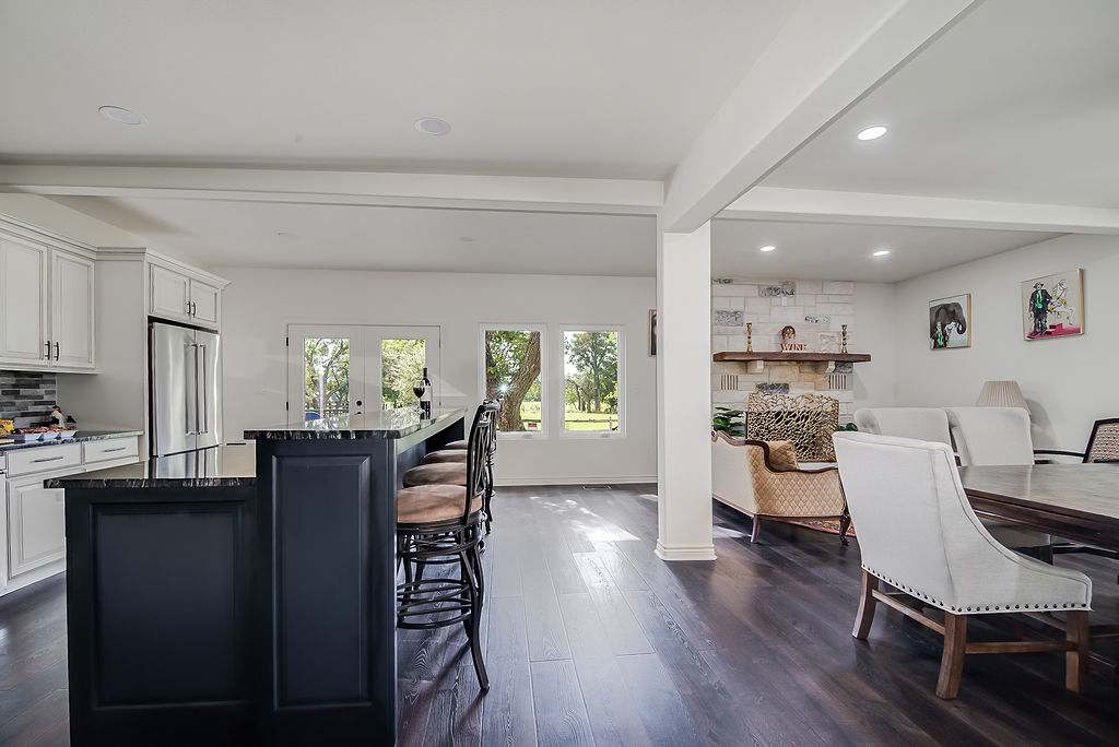 Charming Farmhouse | Photo 10