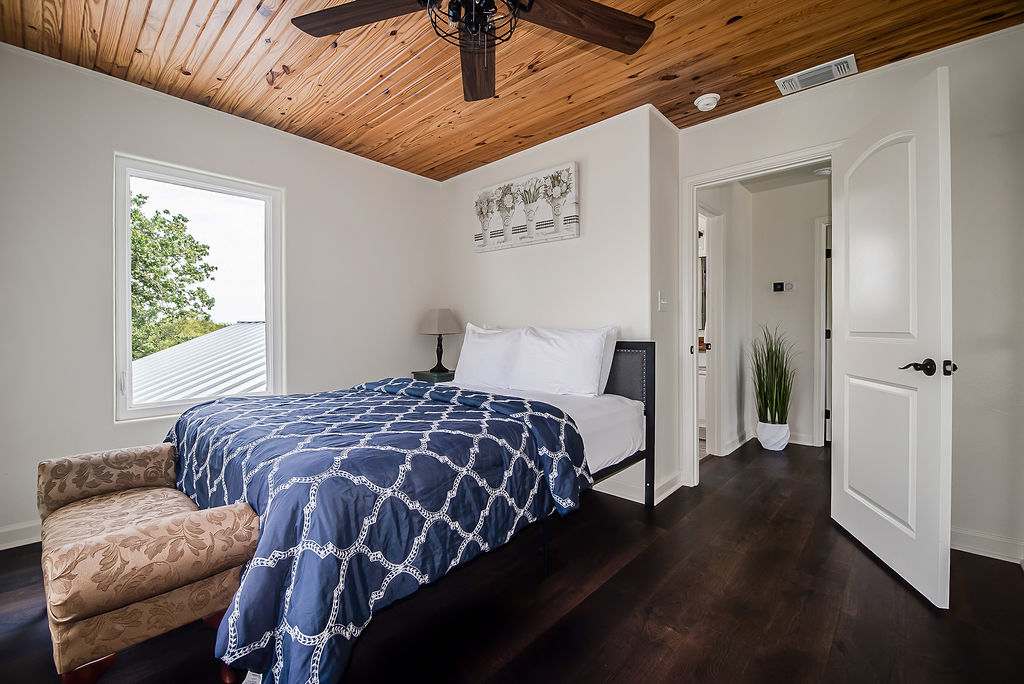 Charming Farmhouse | Photo 38