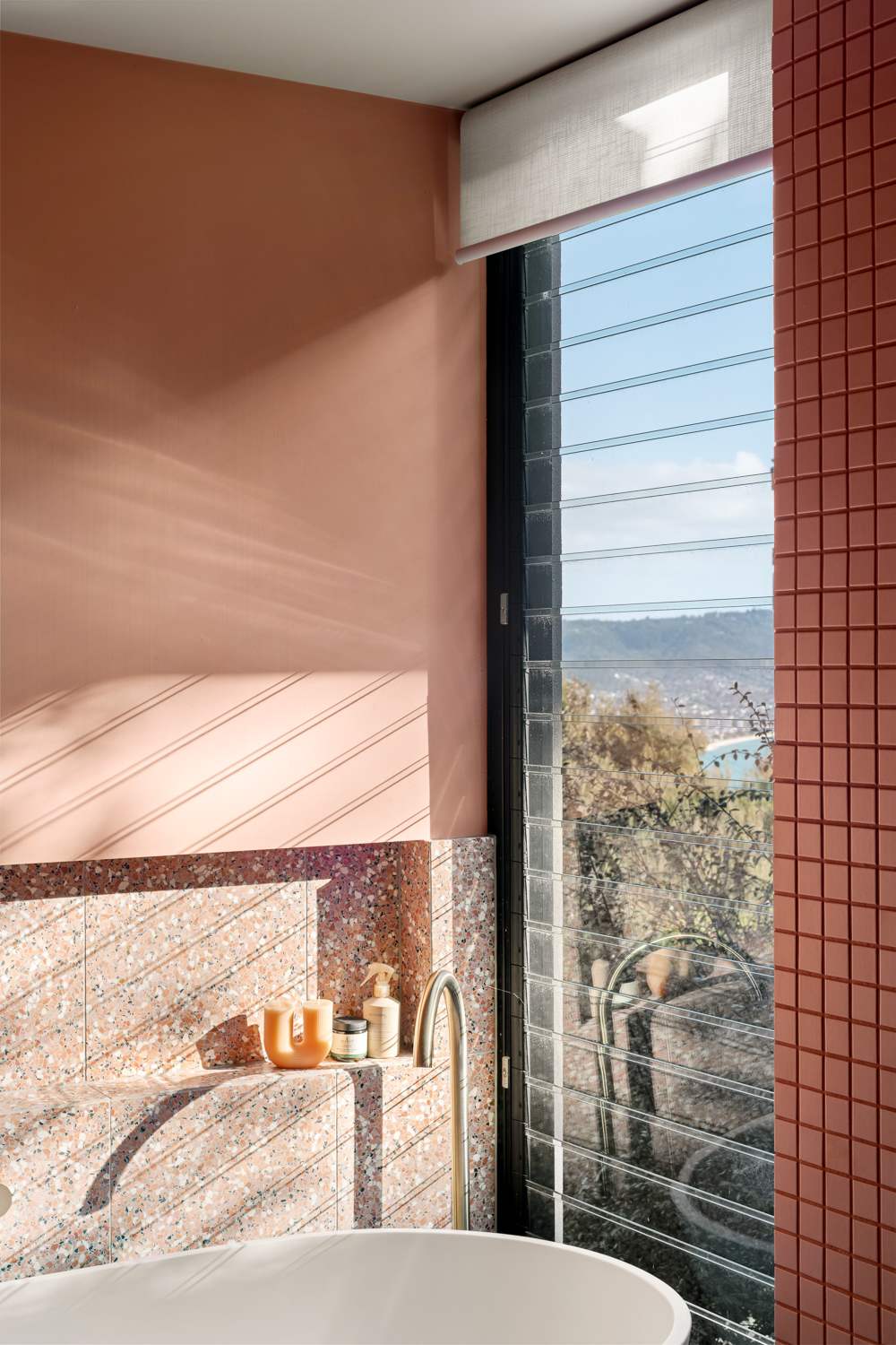 Bath tub in Ensuite