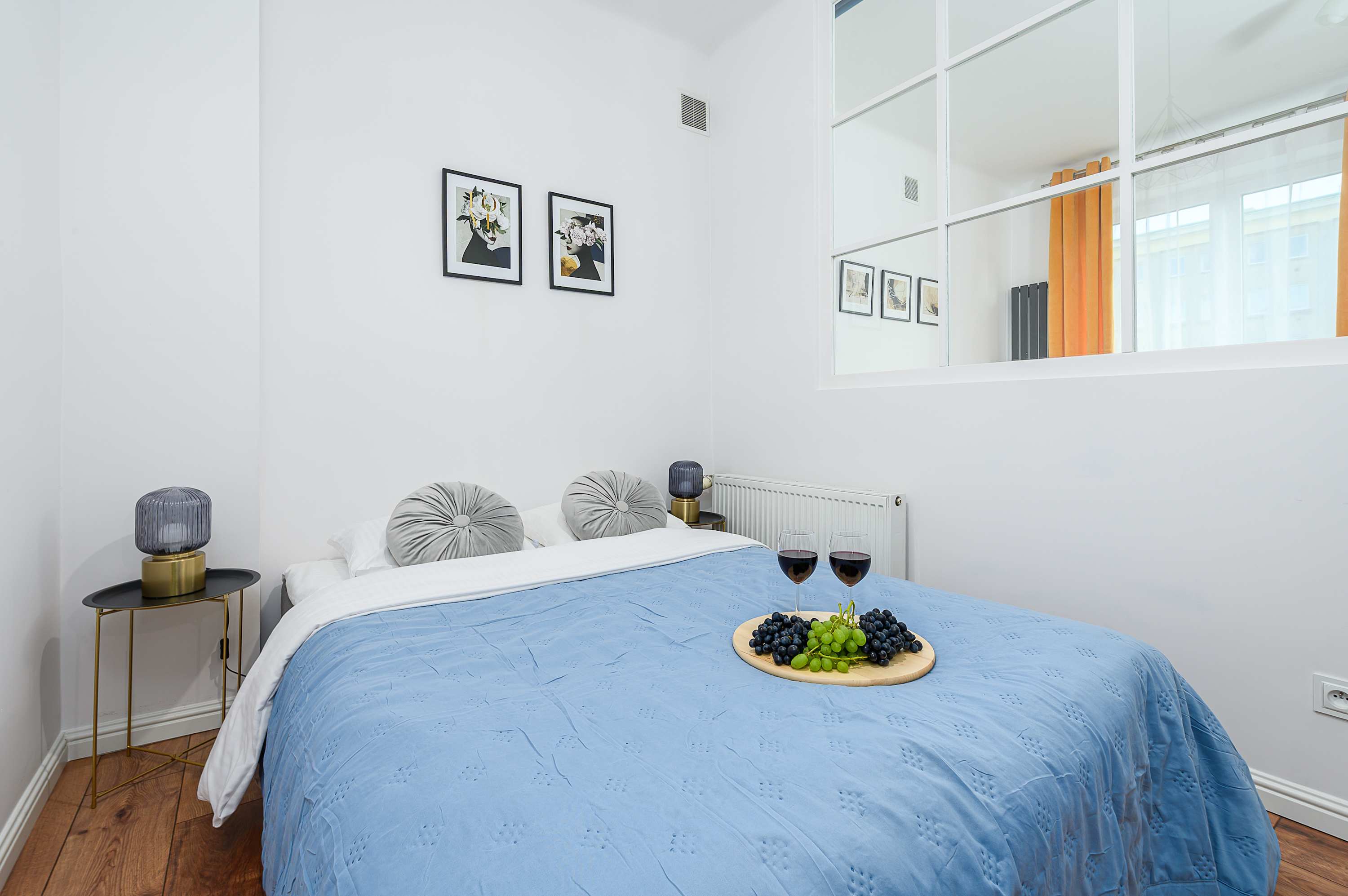 Lumina Charming 3-room apart in the center Warsaw