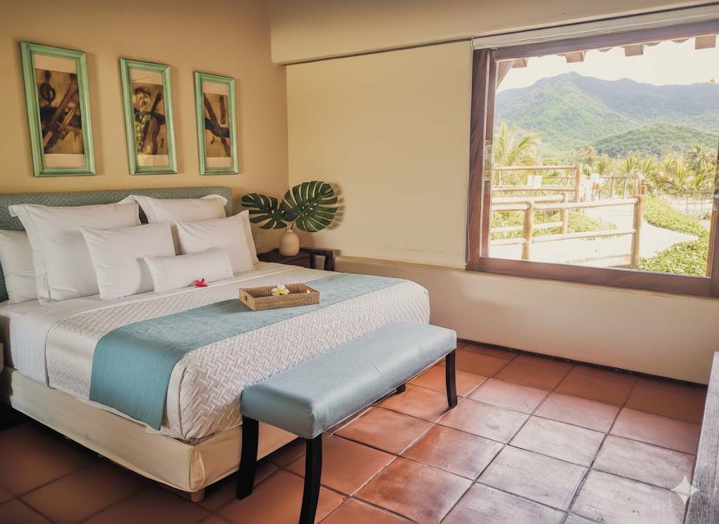 Beachfront Villa photo 4