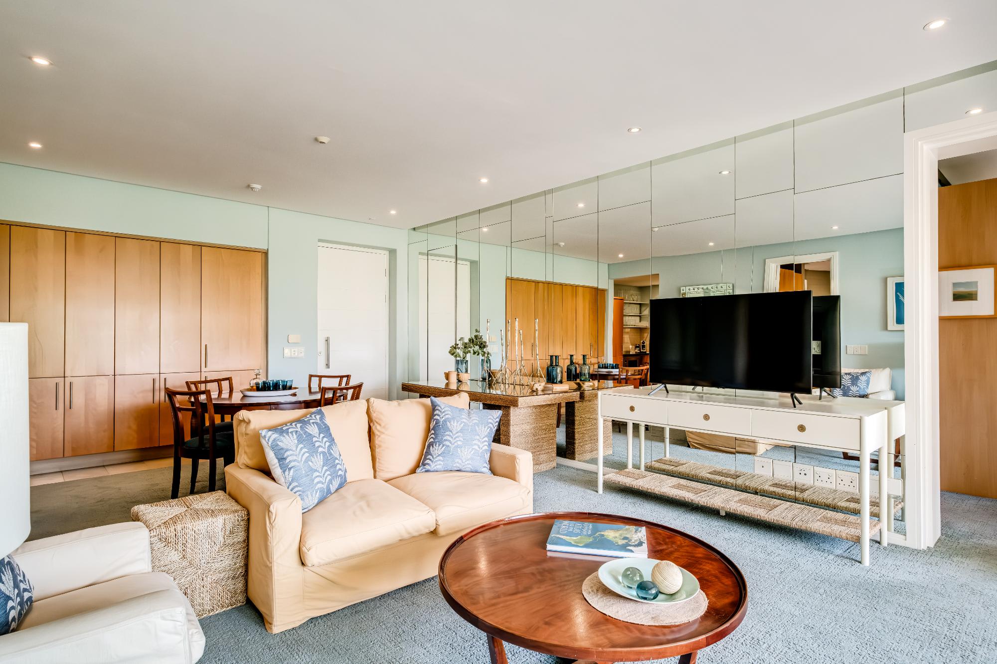 Secure 2bed Apartment in the Marina Carradale 002 6