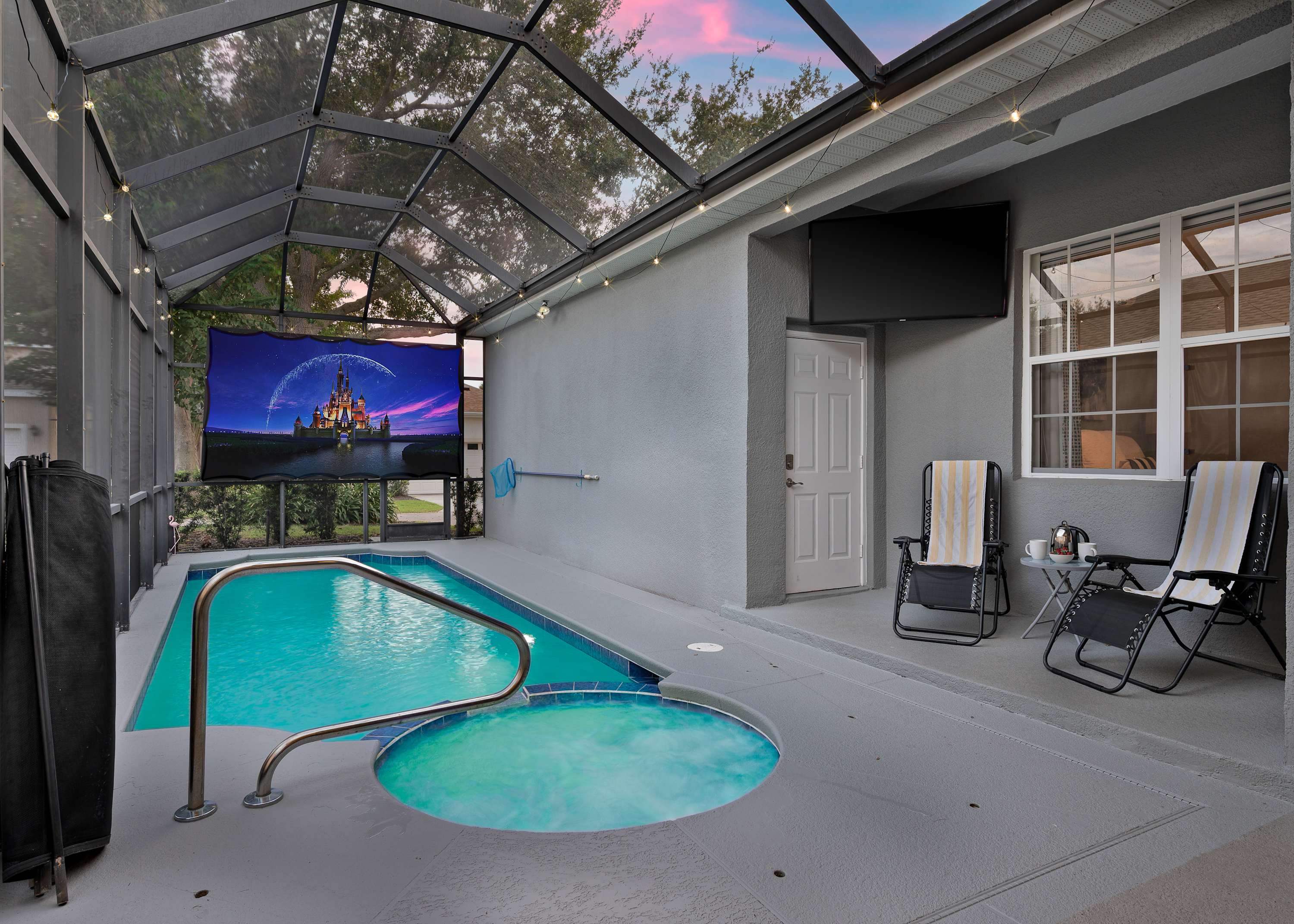 Heated Pool/Spa, Golf Course, Reunion, 8mi Disney