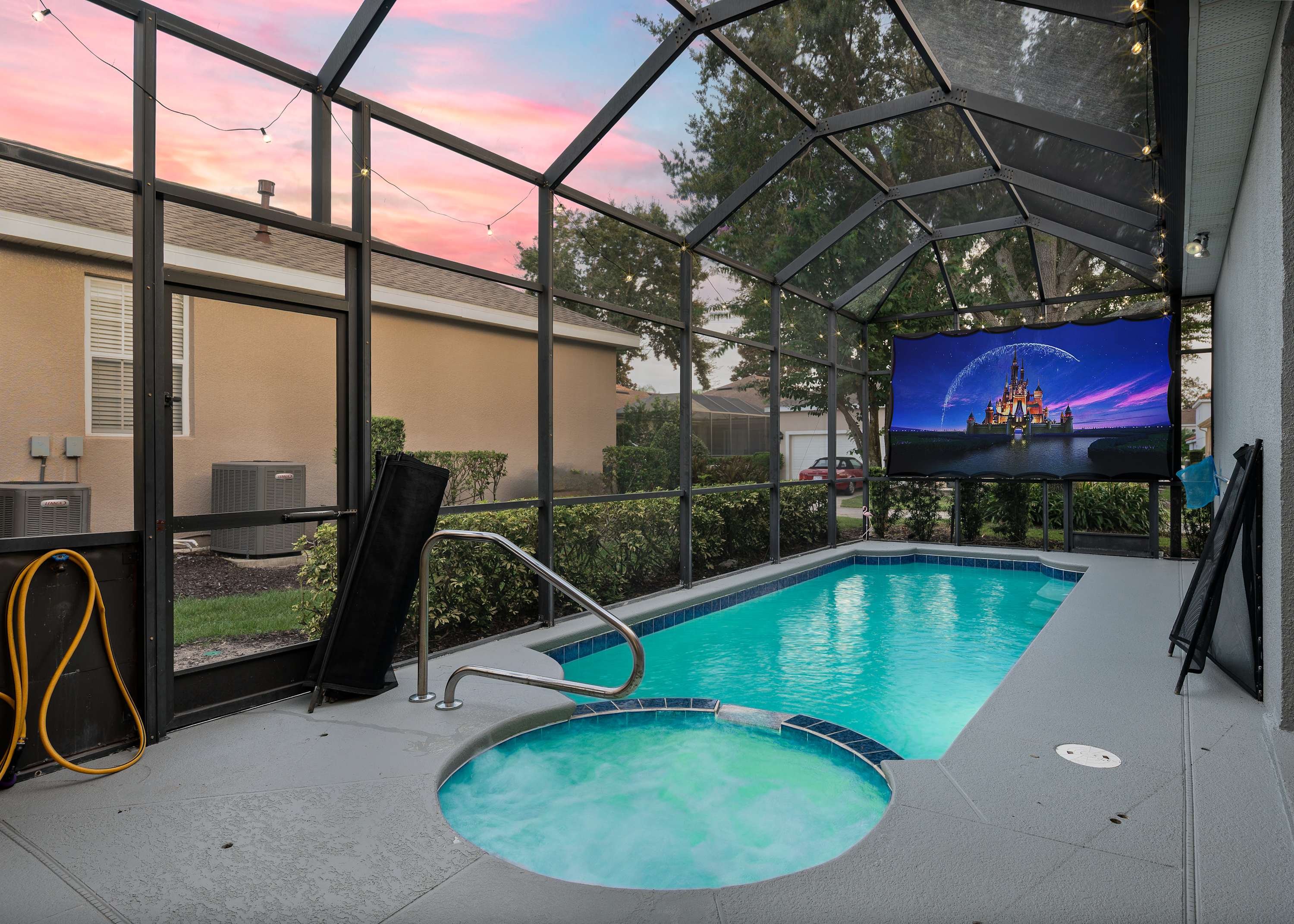 Heated Pool/Spa, Golf Course, Reunion, 8mi Disney
