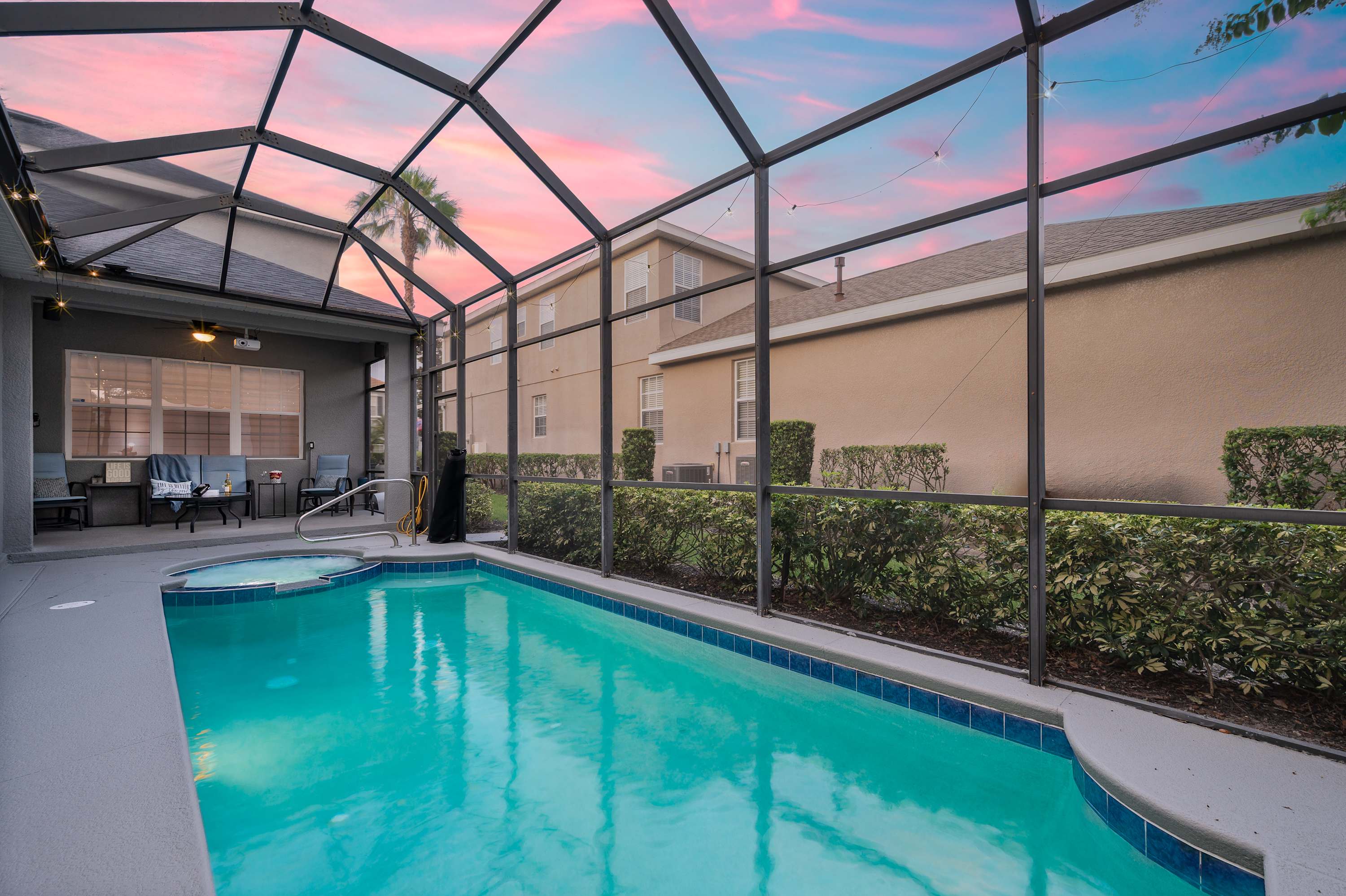 Heated Pool/Spa, Golf Course, Reunion, 8mi Disney