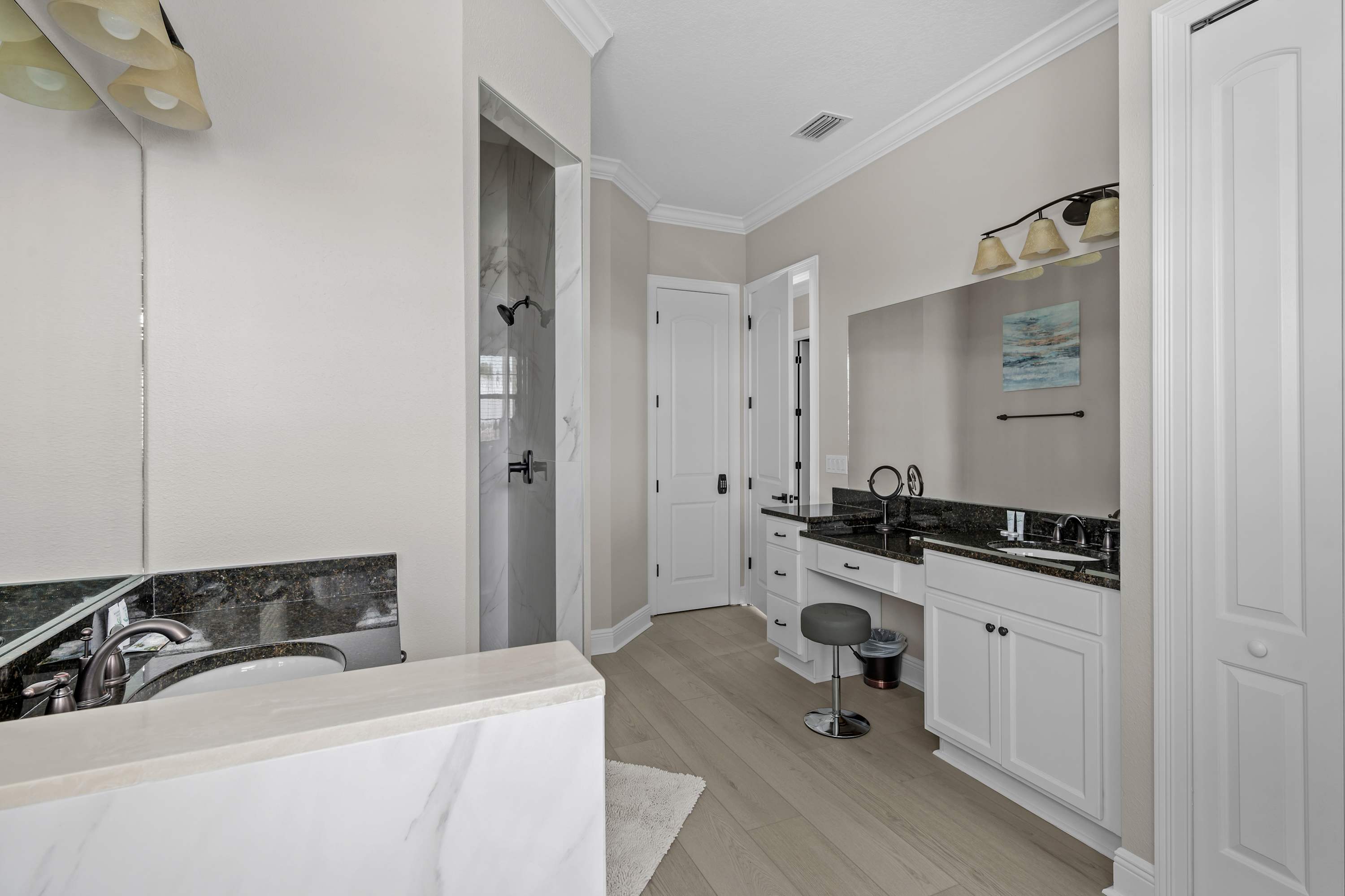 Luxury villa w/pool & theater near Disney