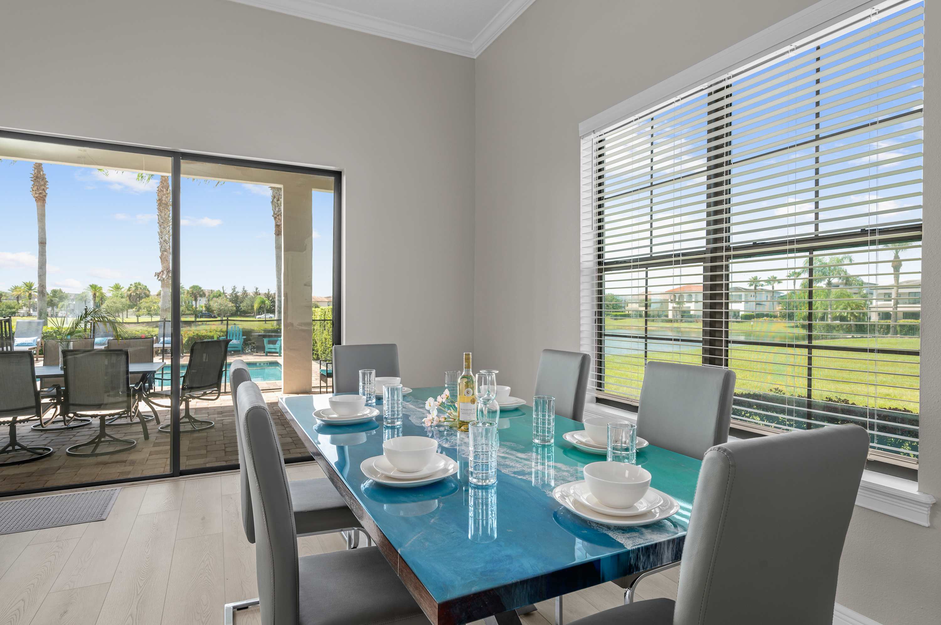 Luxury villa w/pool & theater near Disney