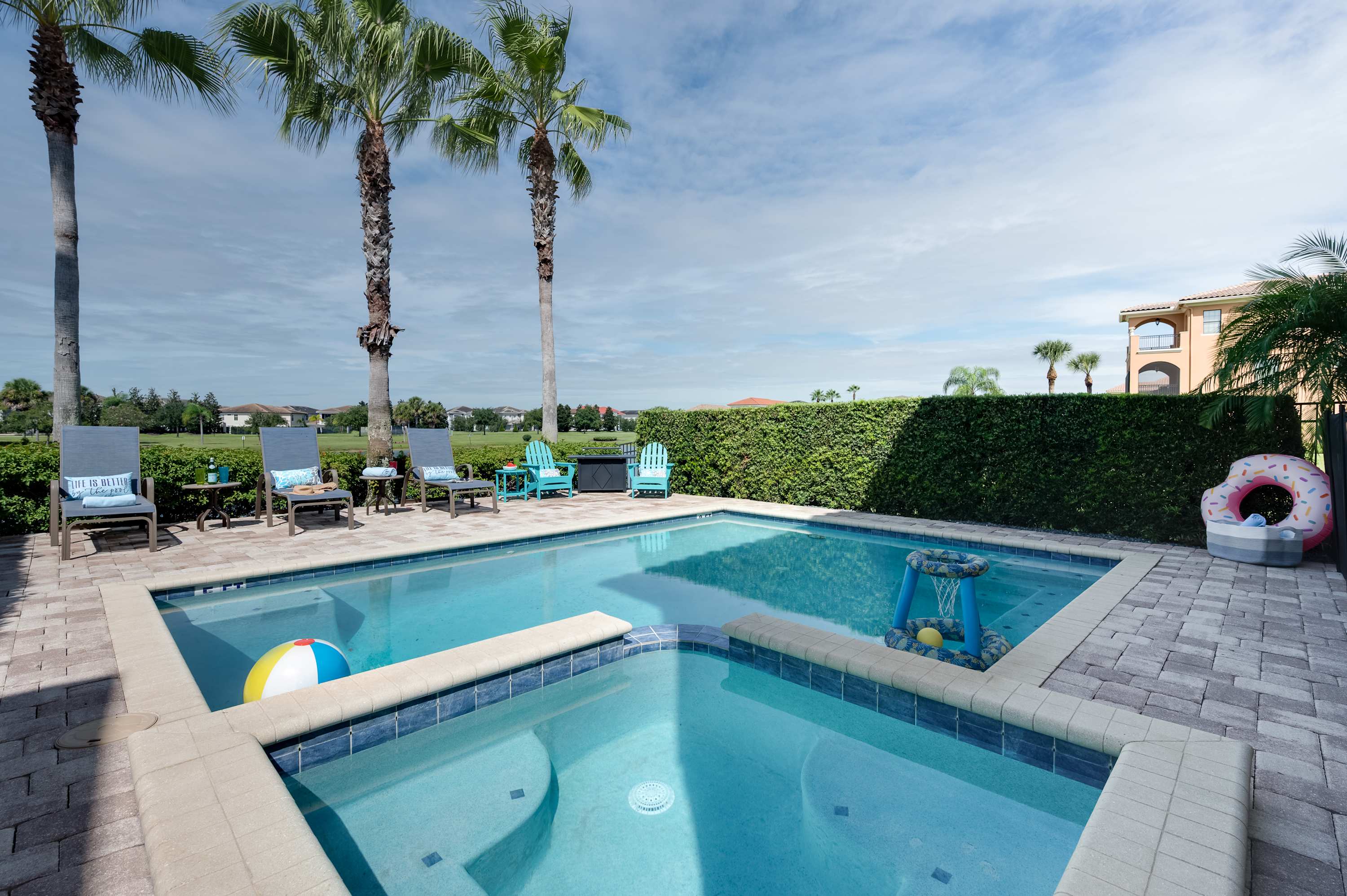 Luxury villa w/pool & theater near Disney