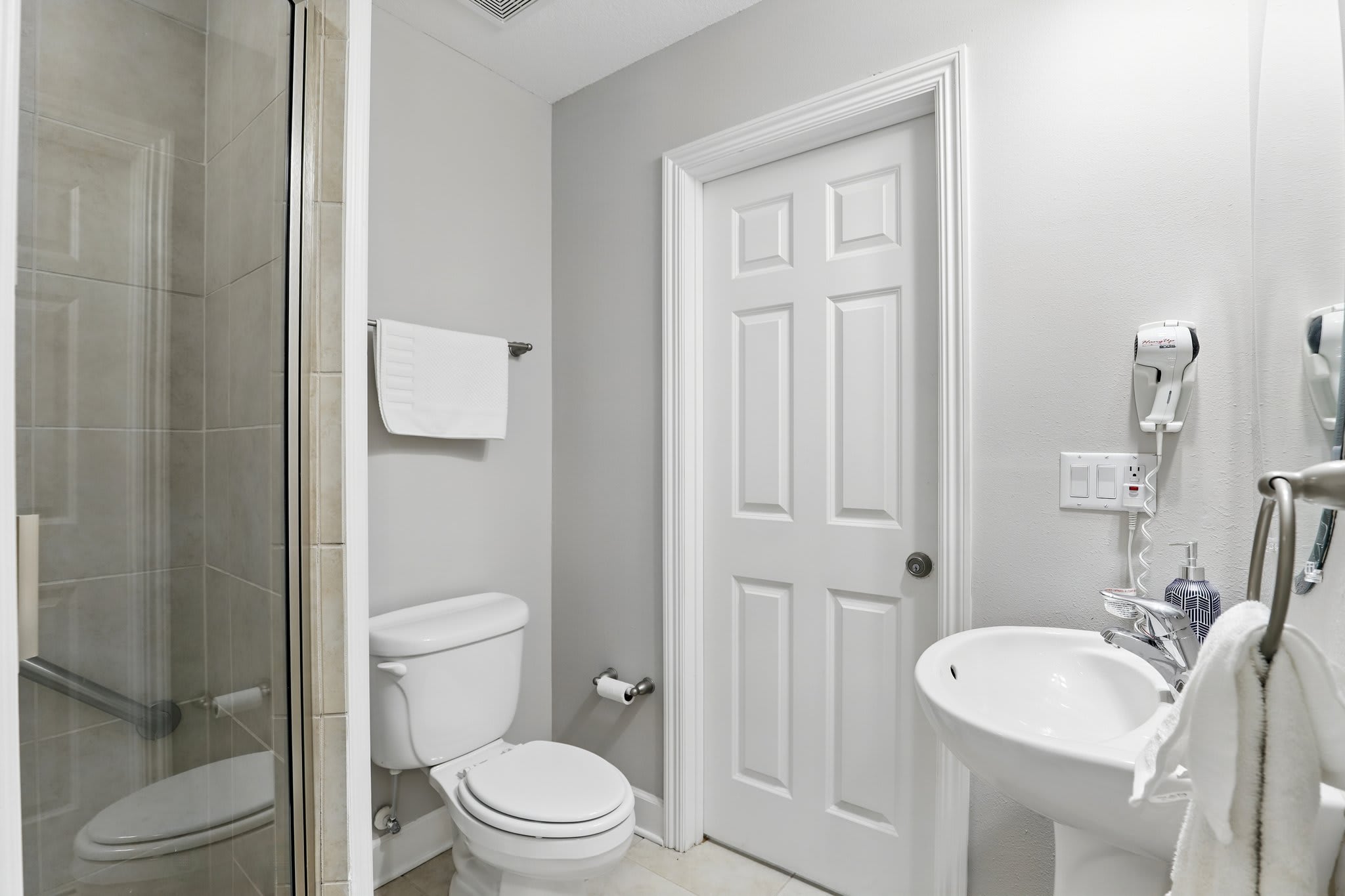 Epic 4BR Townhome w Harry Potter Moana Rooms Enchanted Garden | Photo 20