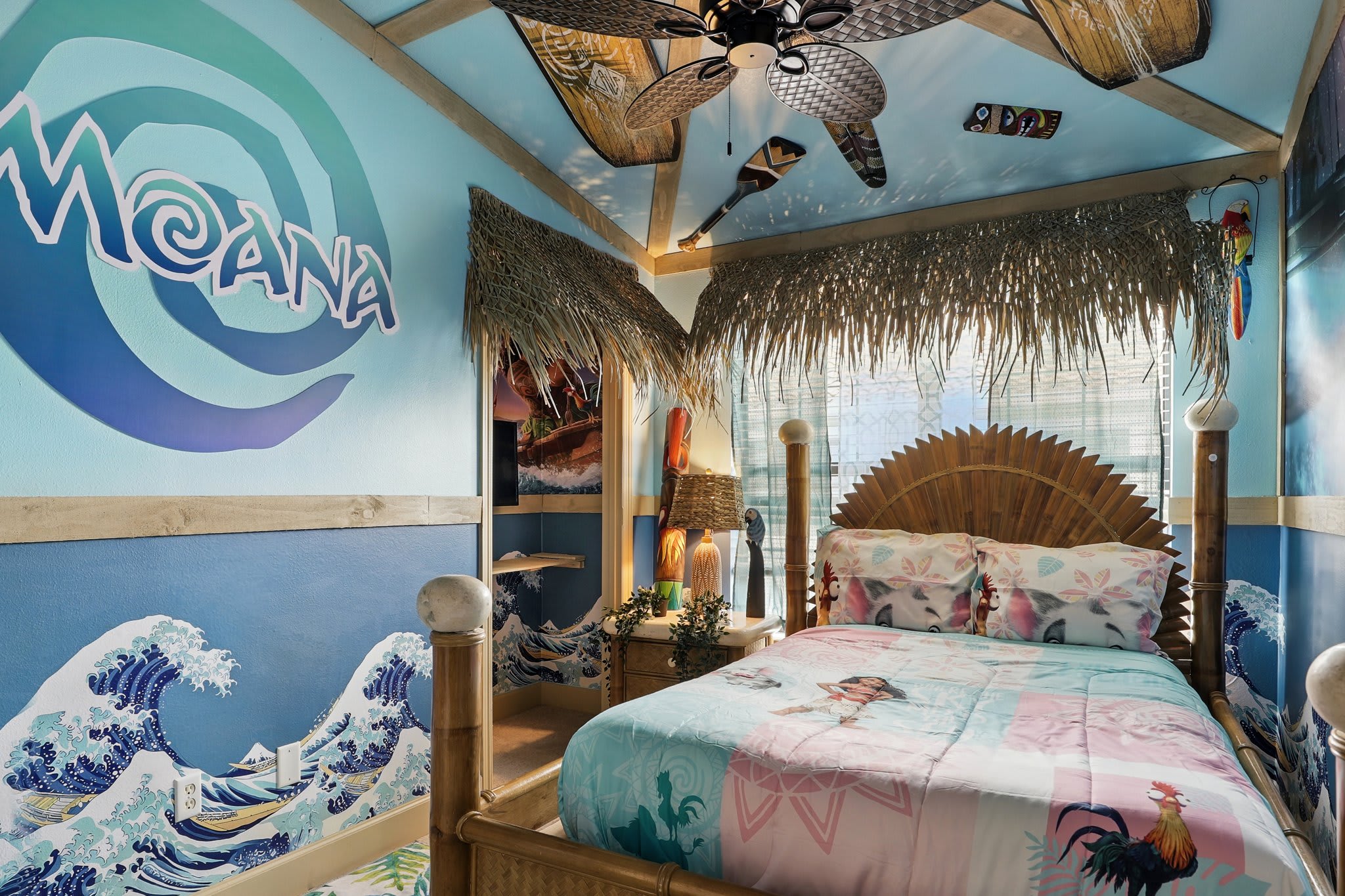 Epic 4BR Townhome w Harry Potter Moana Rooms Enchanted Garden | Photo 3