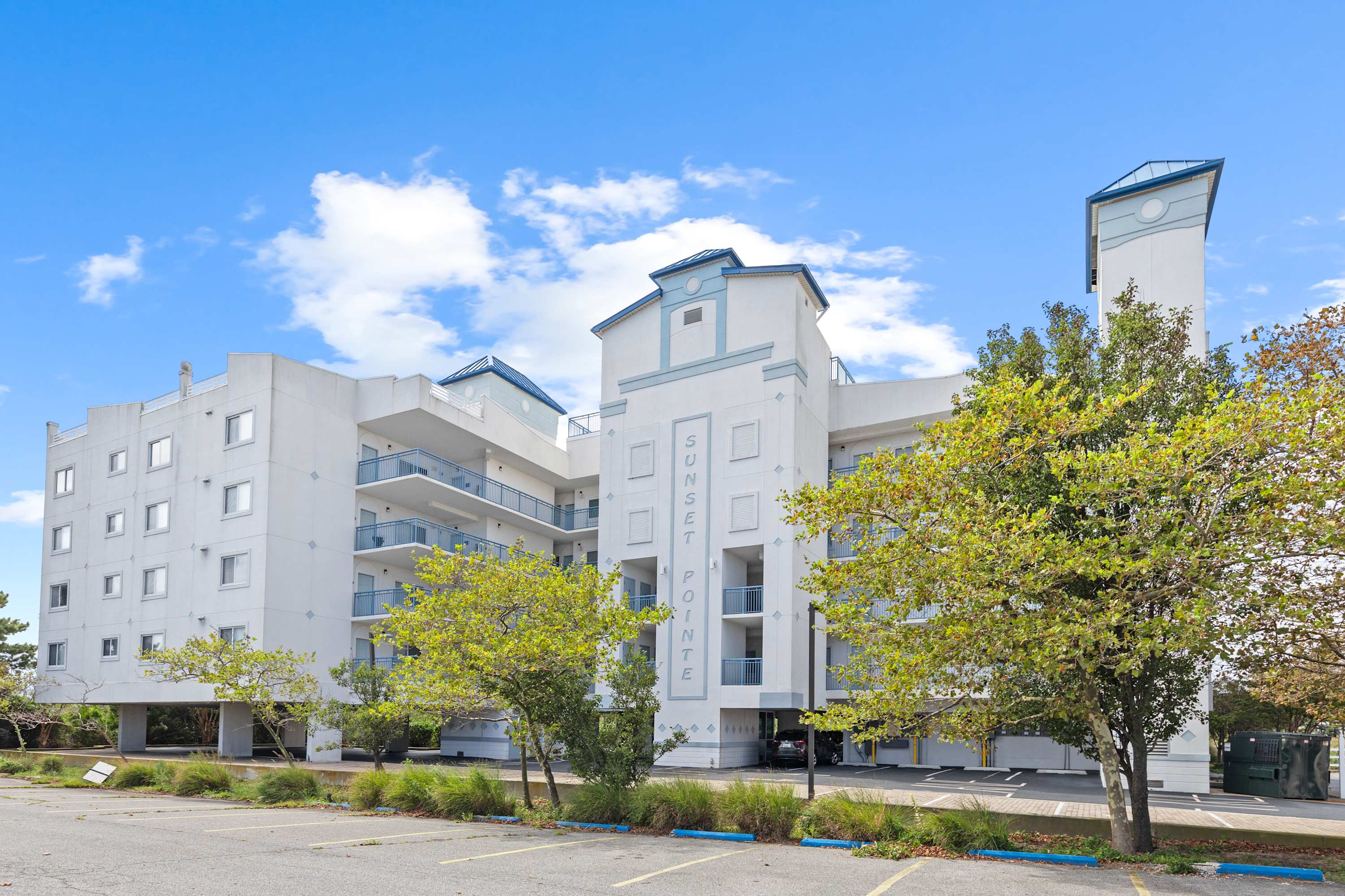 Sunset Pointe 105