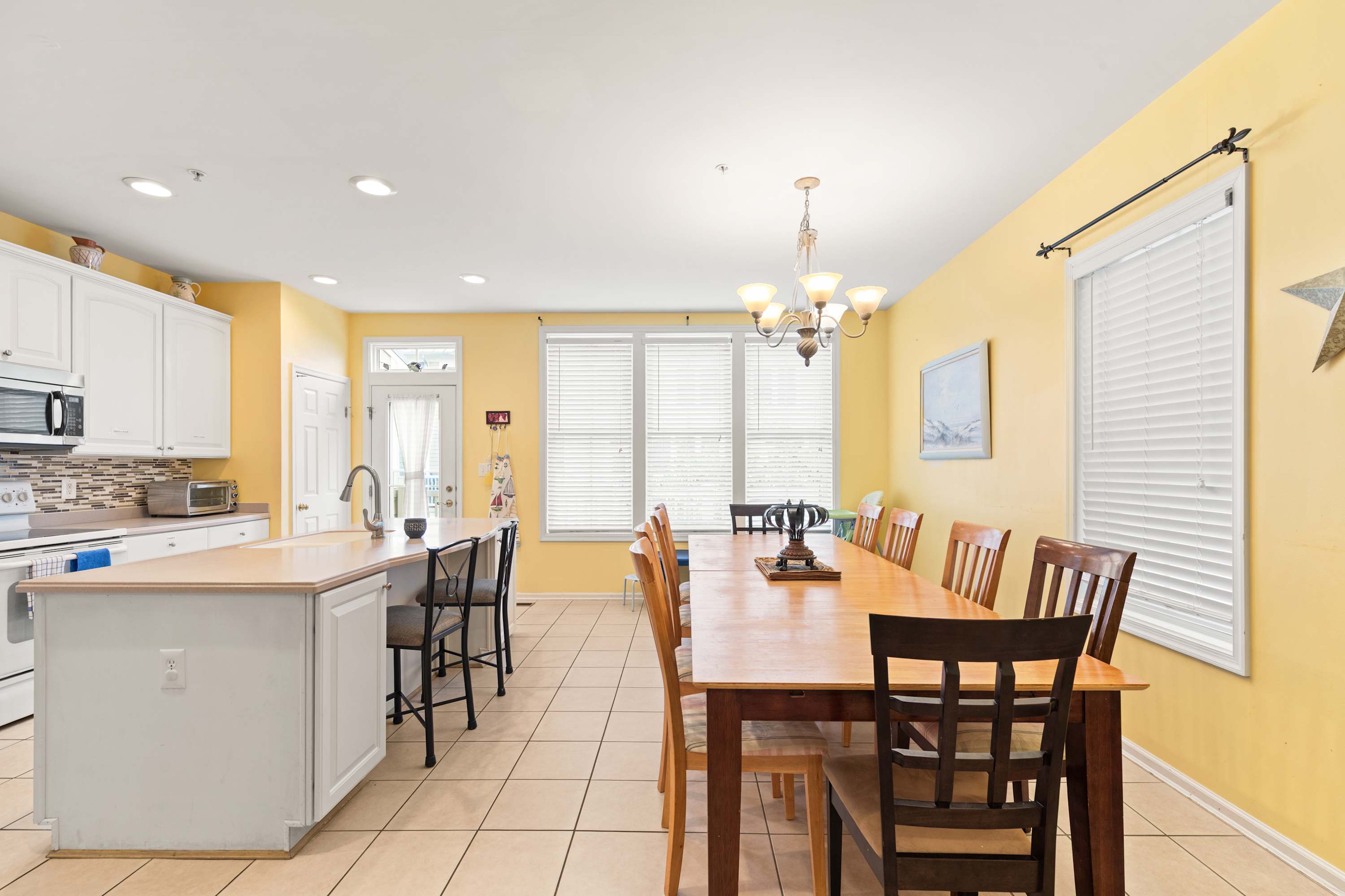 5 Corner Store Ln Sunset Island | Resort Community
