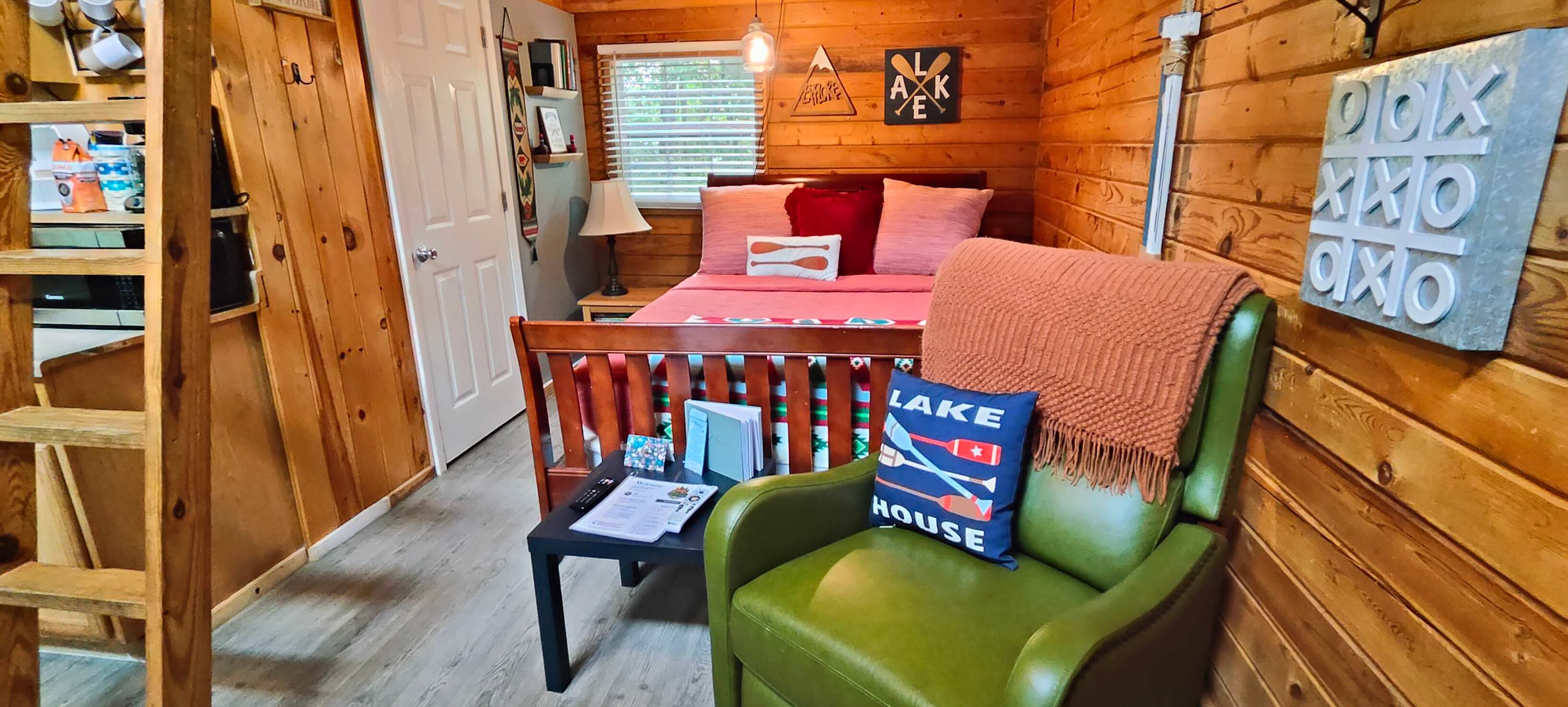 Cabin 7 - Private Log Cabin with loft in Columbia Kentucky photo 8