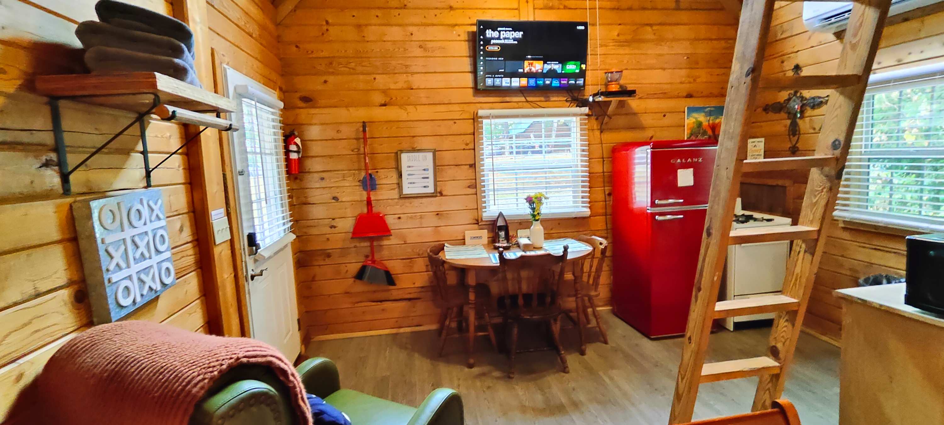 Cabin 7 - Private Log Cabin with loft in Columbia Kentucky photo 9