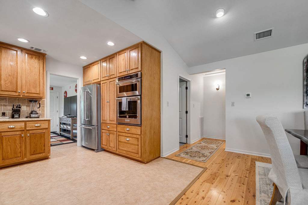 Hill Country Retreat | Photo 12