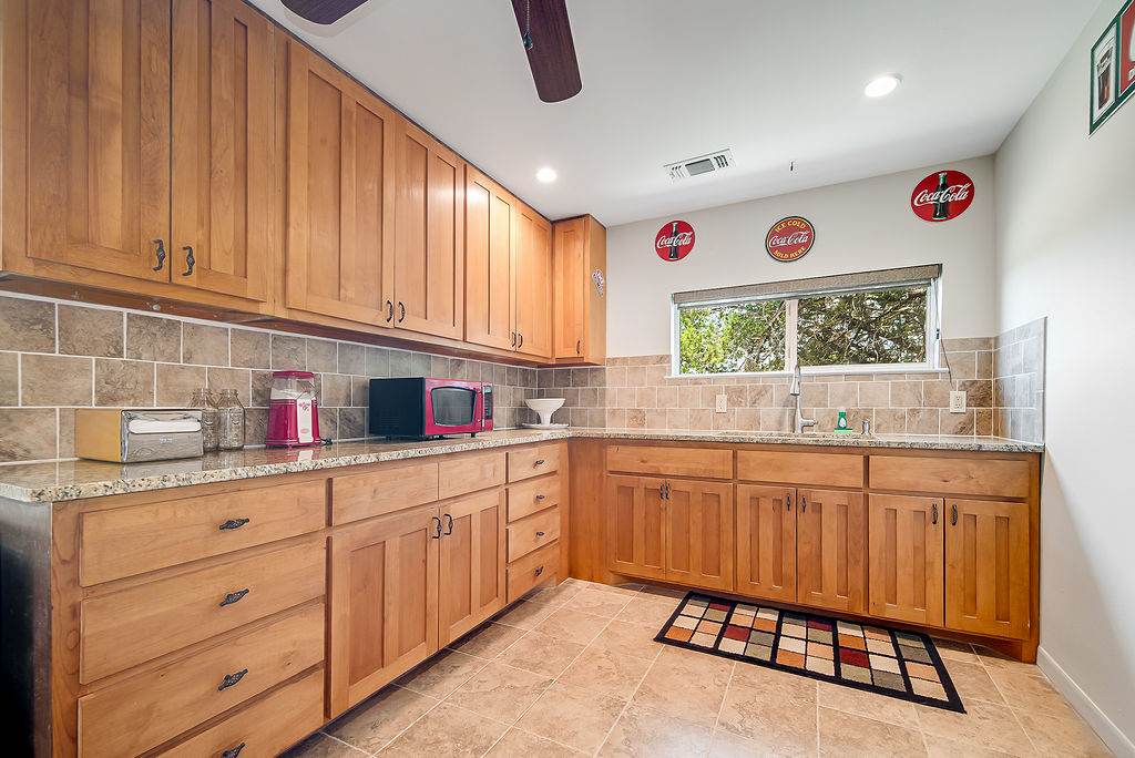 Hill Country Retreat | Photo 16