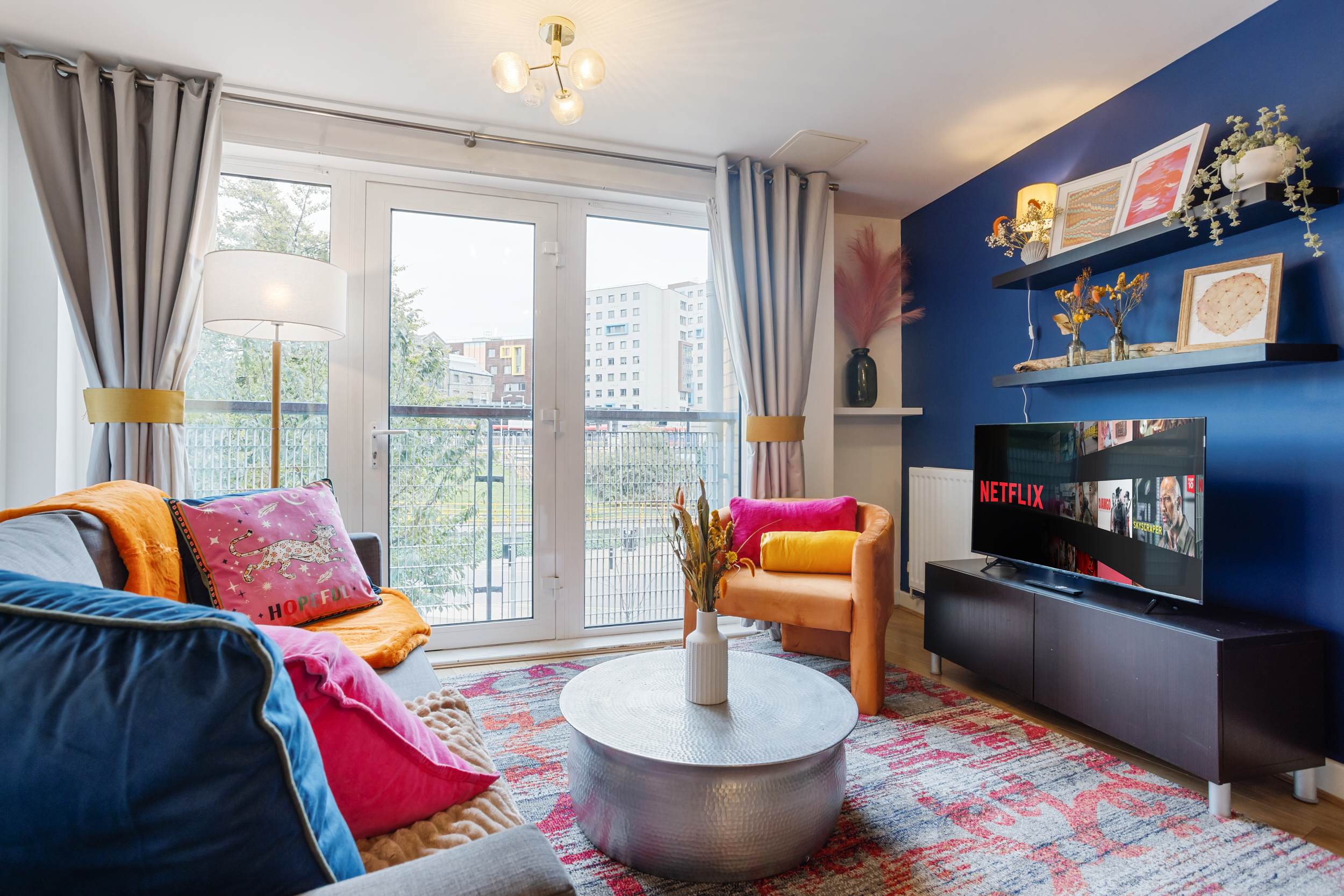 View Greenwich 2BR 3 Min Walk to Station Park by Omega in Tarves Way 11 SE10 9JP Greenwich 2BR 3 Min Walk to Station Park by Omega in Tarves Way 11 SE10 9JP - Property image 5 - VivreStays
