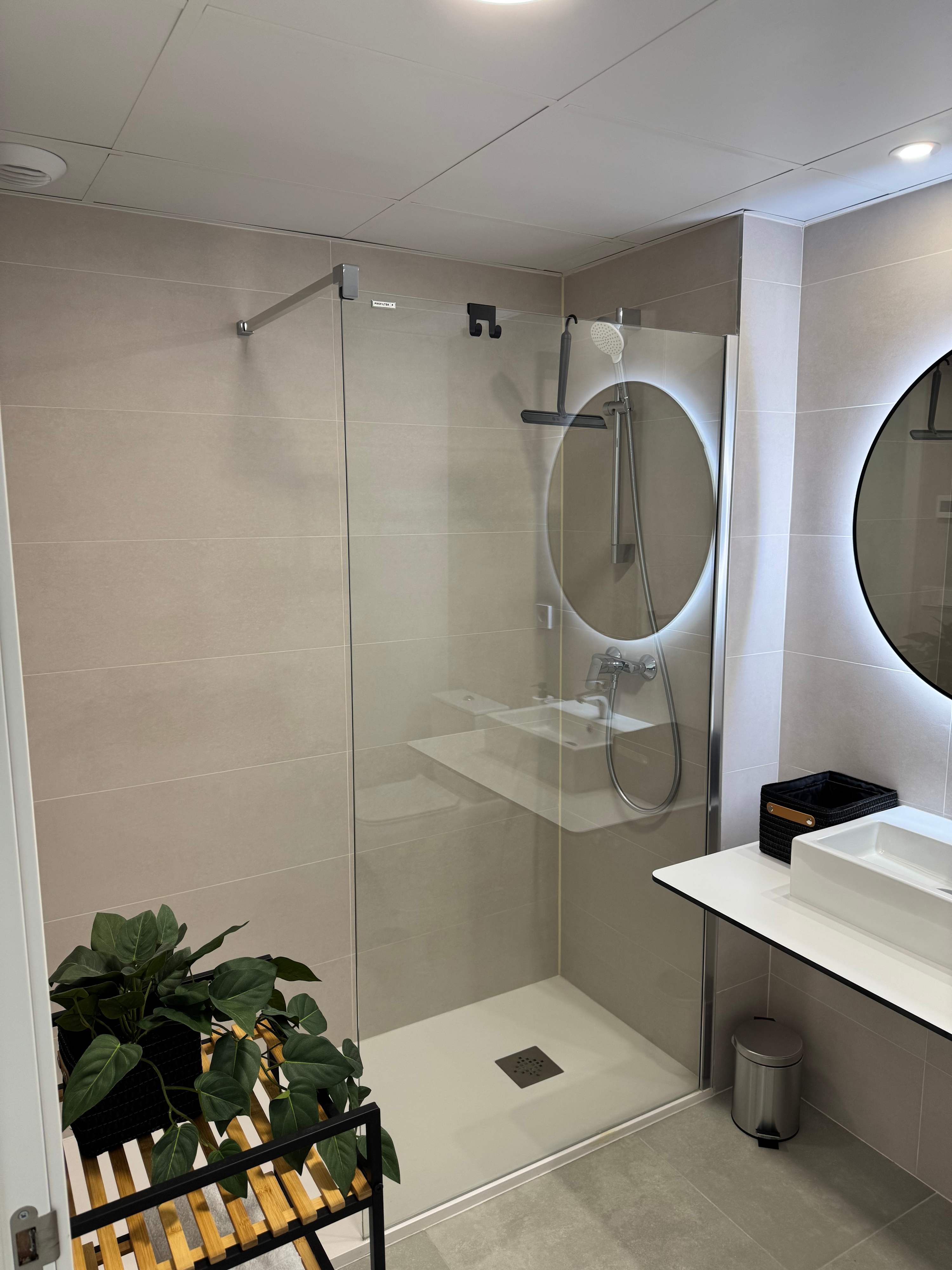 Carrer de Colombia, 7, 03509 Finestrat, Alicante, Spain