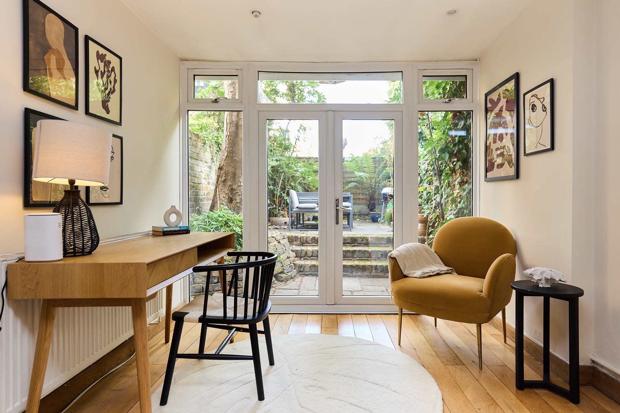 Kensington Garden Flat with Office & Outdoor Space in 160 Holland Road, W14 8BE - Property image 11 - VivreStays