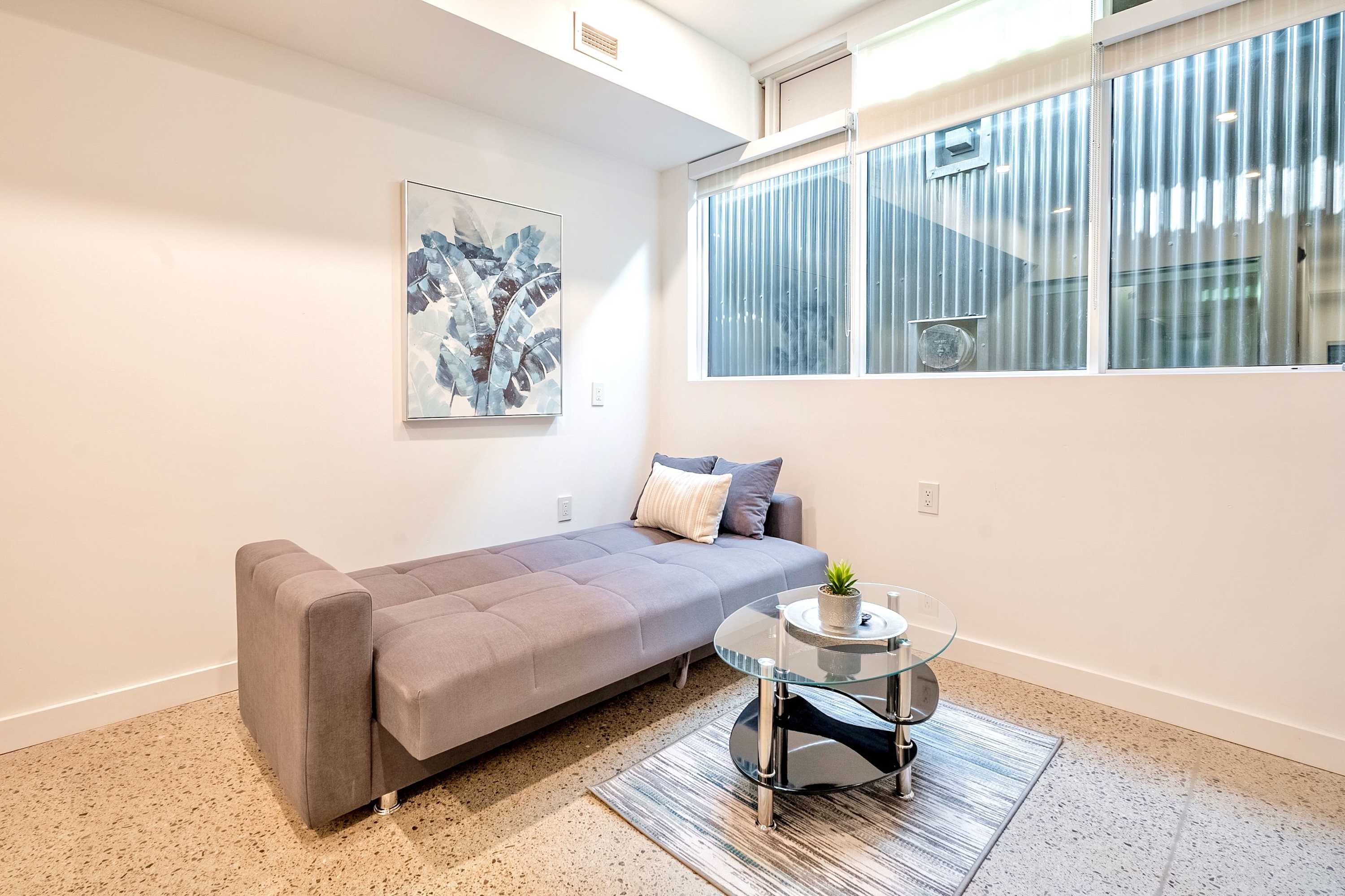 Inviting 2BR Basement Suite Downtown Toronto | Photo 6