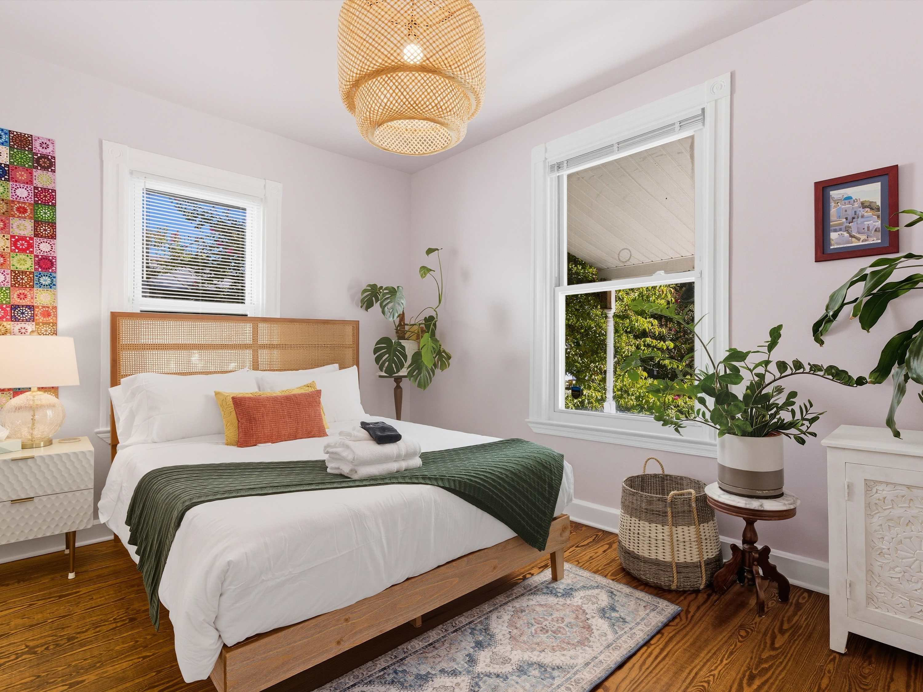 Bright & Spacious 3BR Cottage Minutes to DC — Mount Rainier, MD — vacation rental