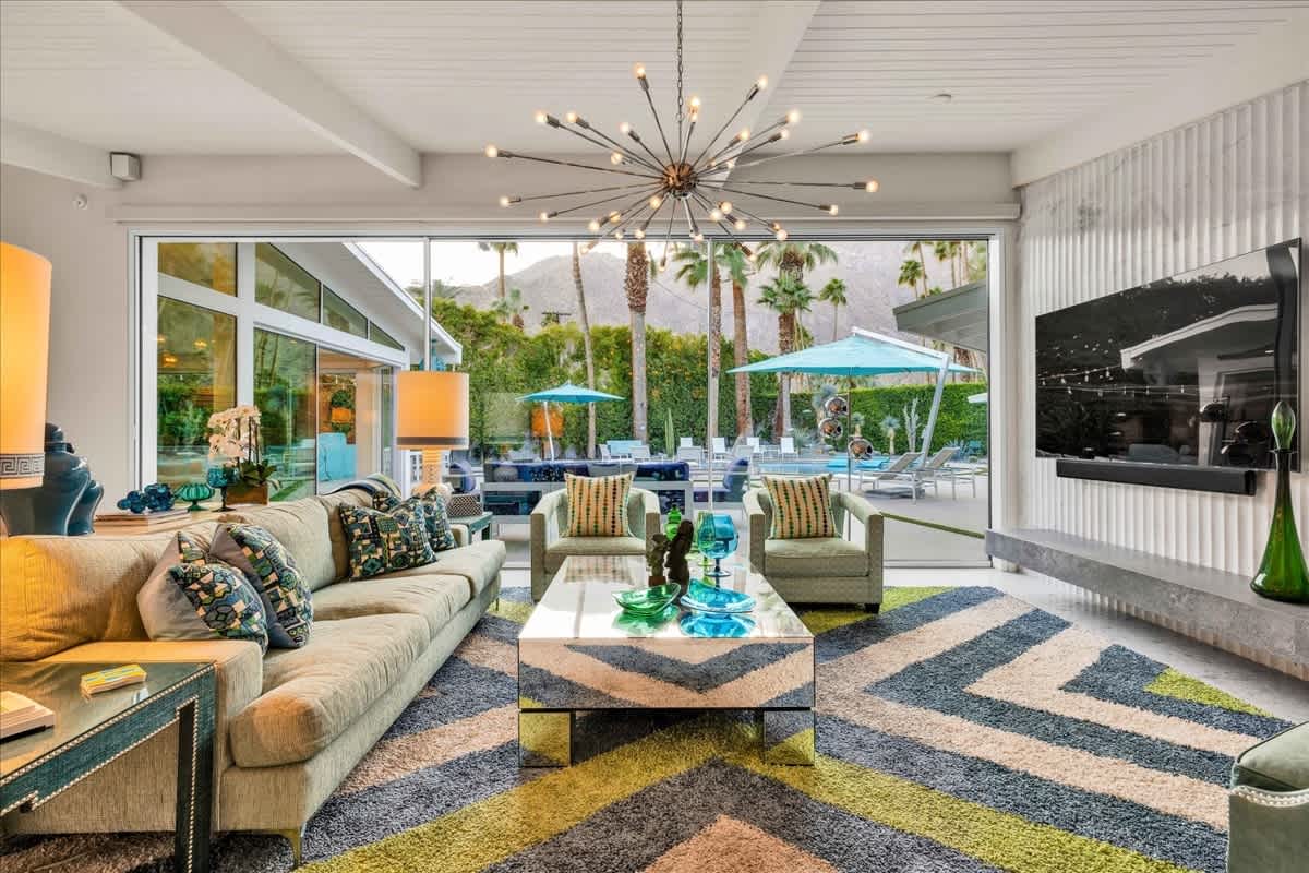 Old Las Palmas Mid-Century Luxury Estate Mtn Views - Picture 18