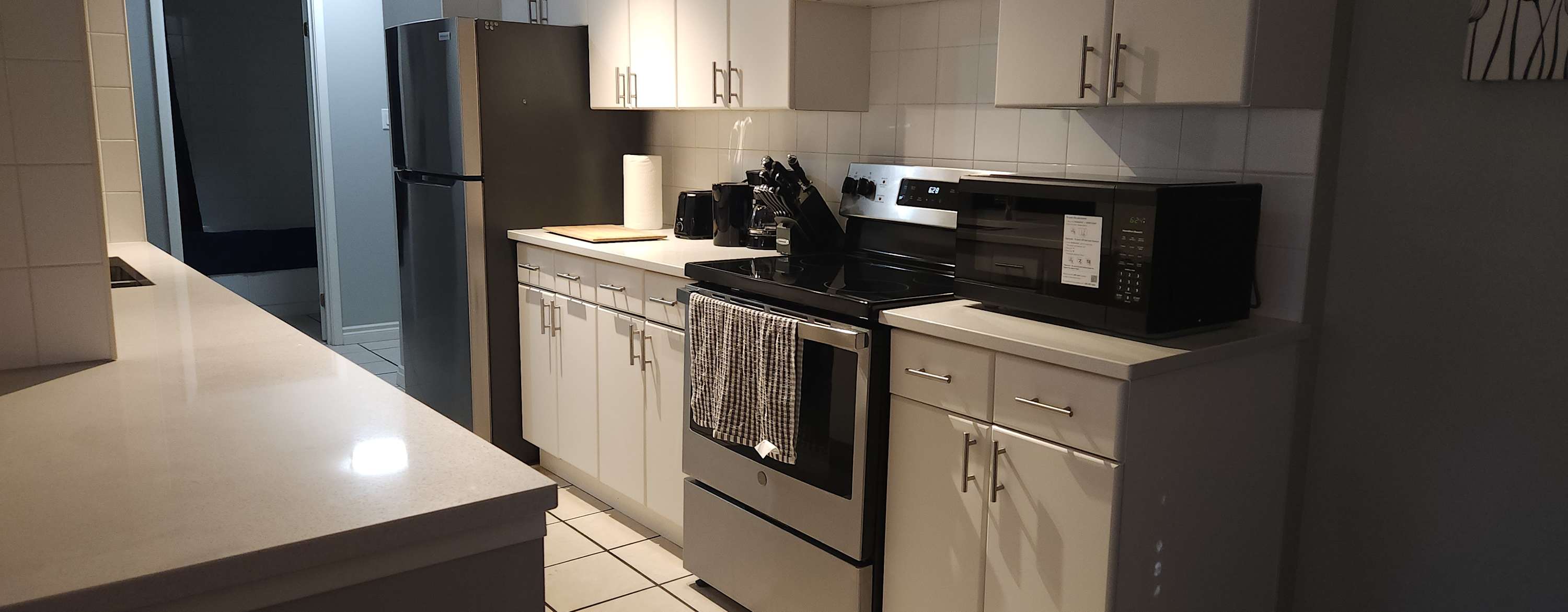 Corporate apartment in downtown Calgary 5