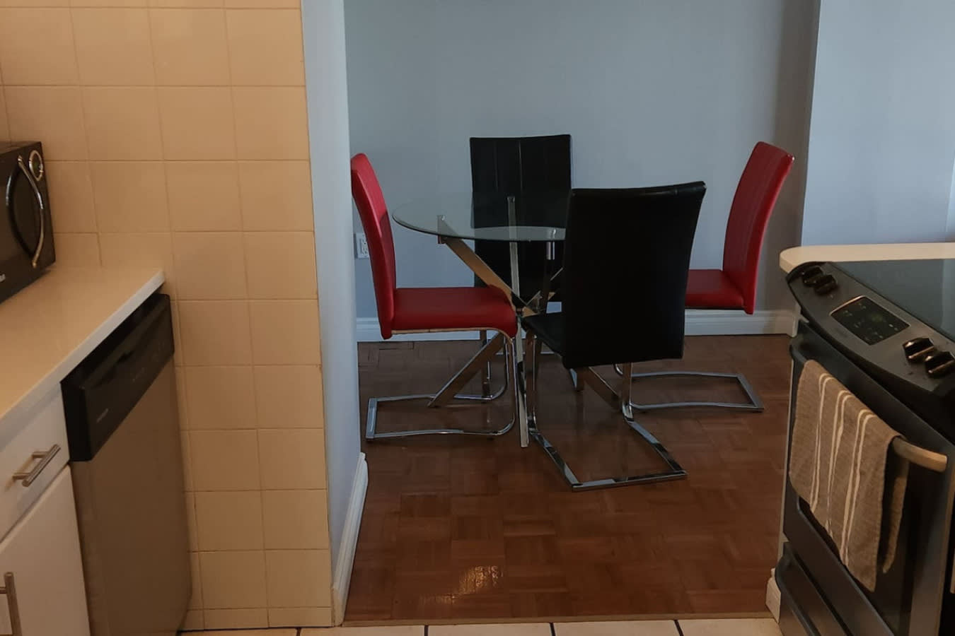 Corporate apartment in downtown Calgary 5