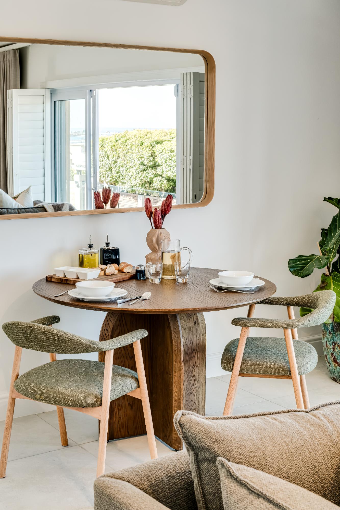 Peaceful Apartment in Camps Bay Sapphire Tide Suite 7