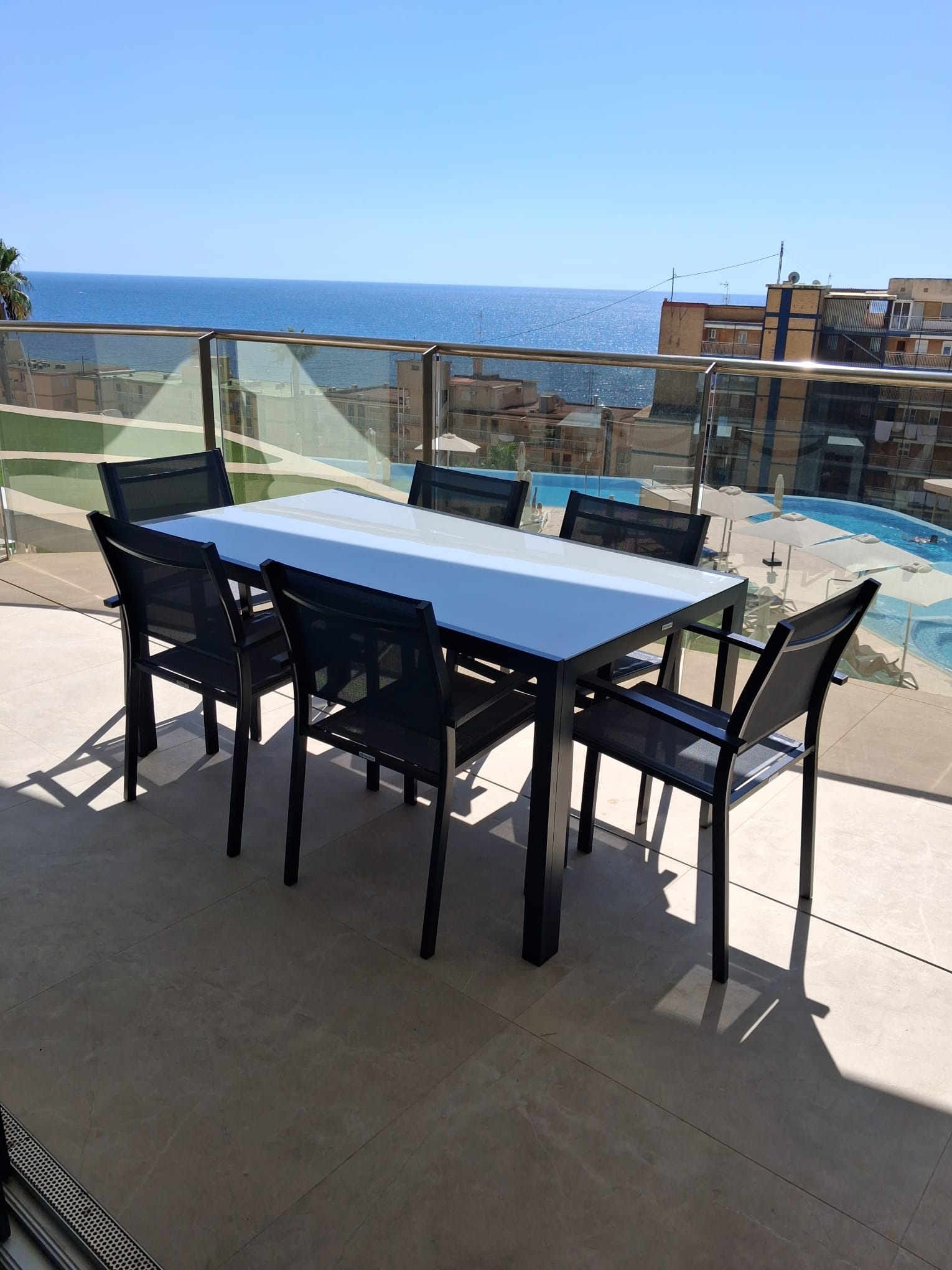 Av. República Argentina, 17, 1 1, 03502 Benidorm, Alicante, Spain