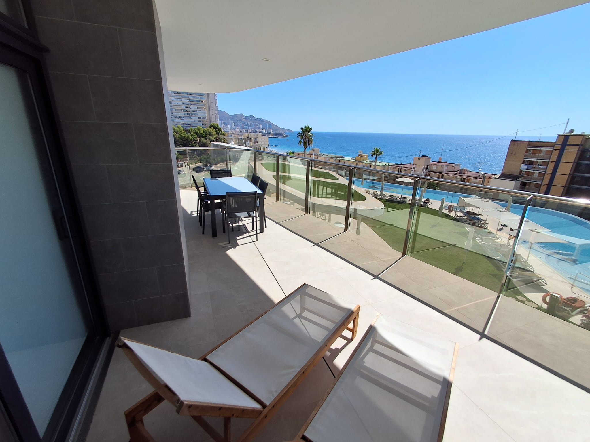 Av. República Argentina, 17, 1 1, 03502 Benidorm, Alicante, Spain