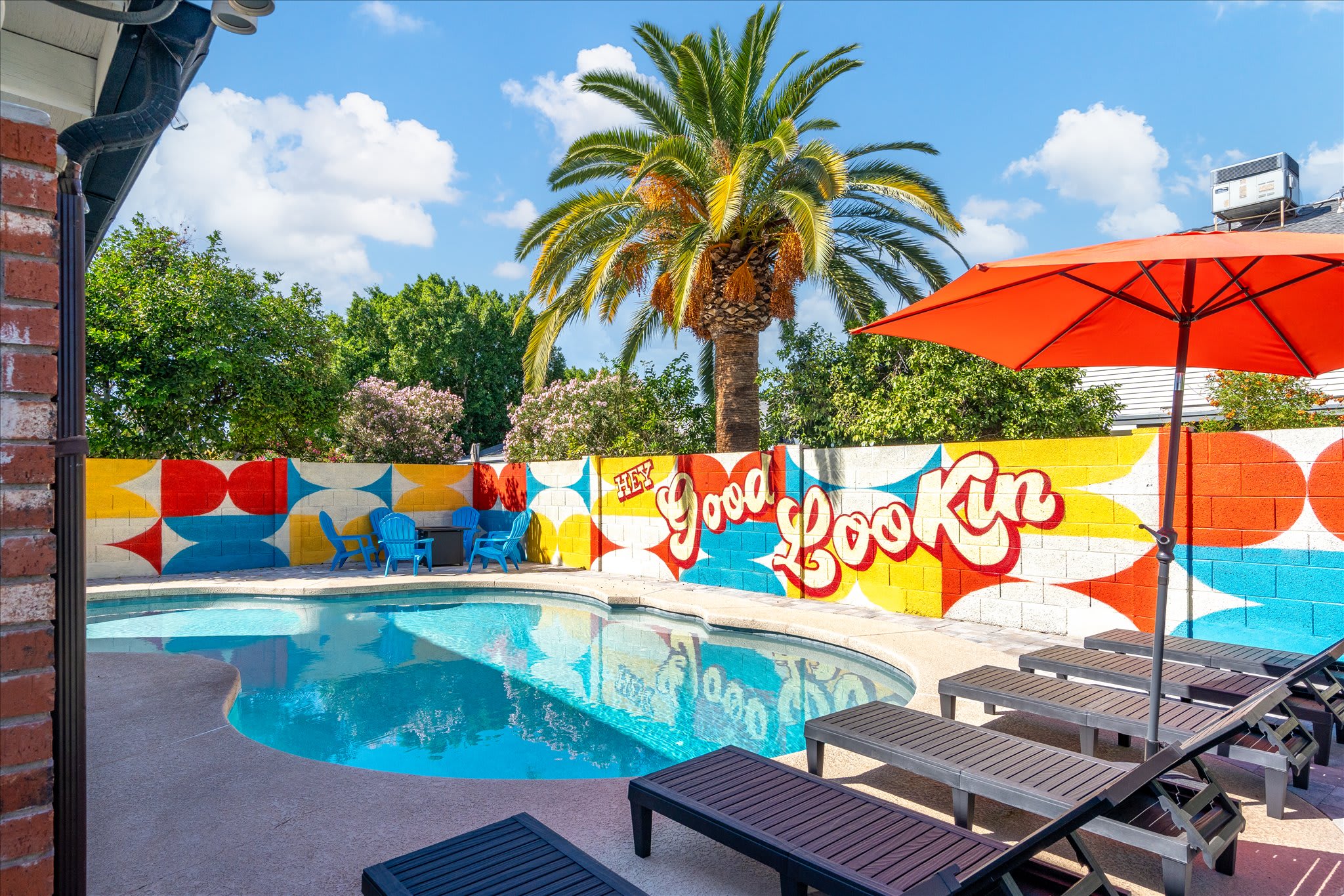 The Retro: Pool | Hot Tub | Basketball | Games 3