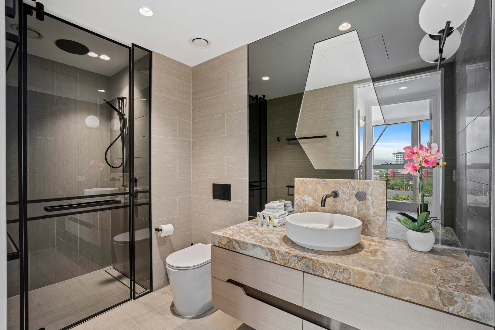 Jewel 2 Bedroom Hinterland View