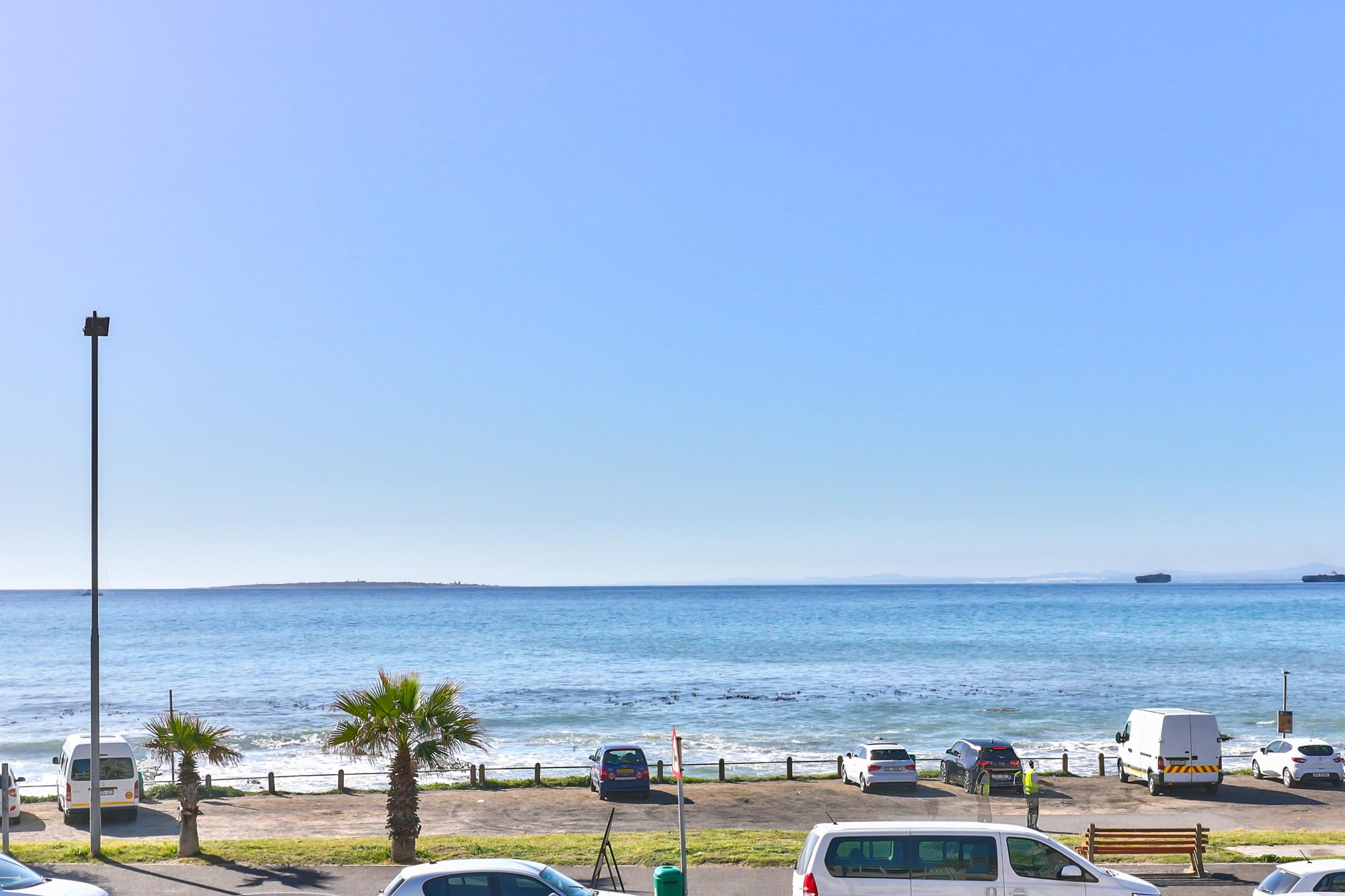 Mouille Point 1Bed Apartment w View Seatide Studio | Photo 2