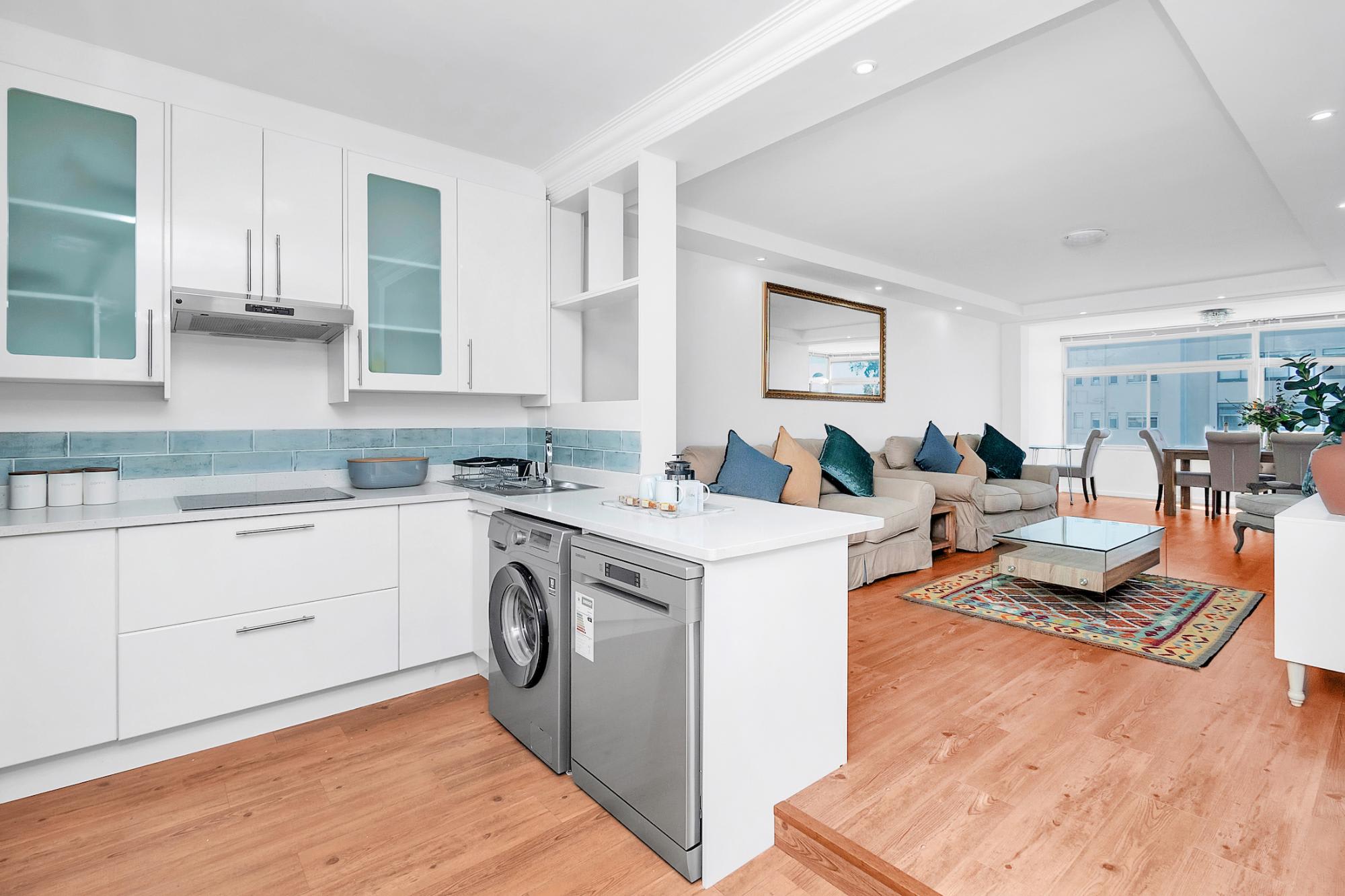 2bed Central Apartment in Cape Town Atlantic Point 10