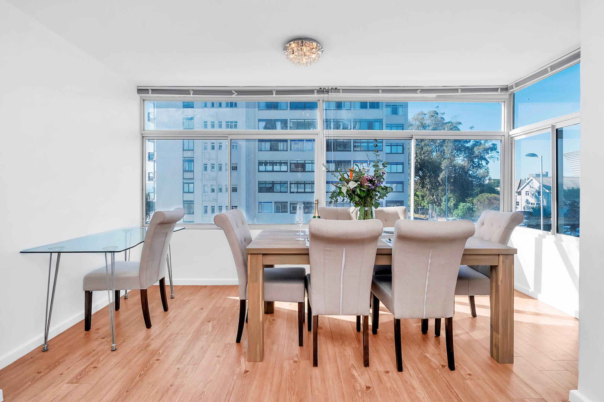 2bed Central Apartment in Cape Town Atlantic Point 9