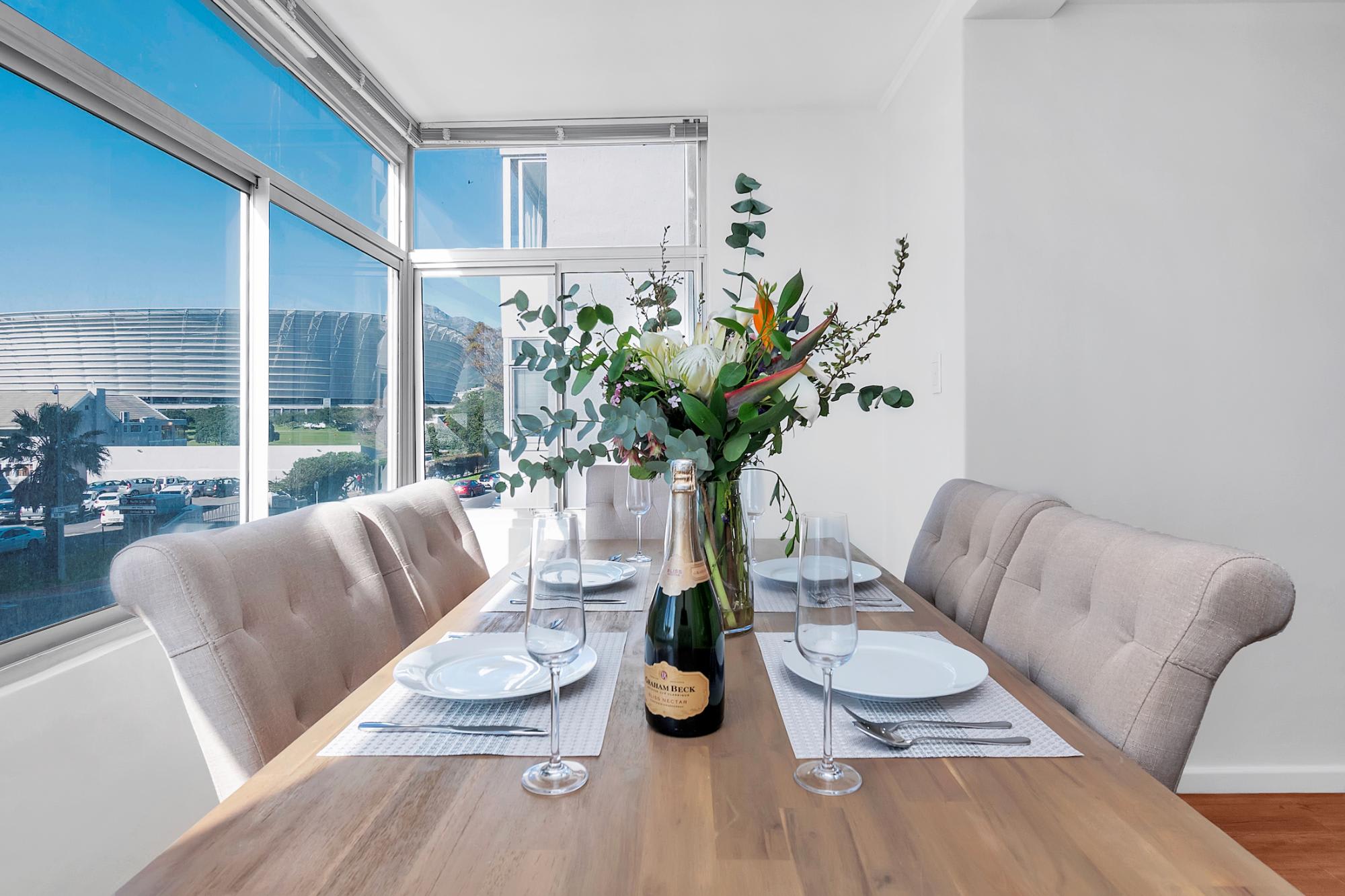 2bed Central Apartment in Cape Town Atlantic Point 8