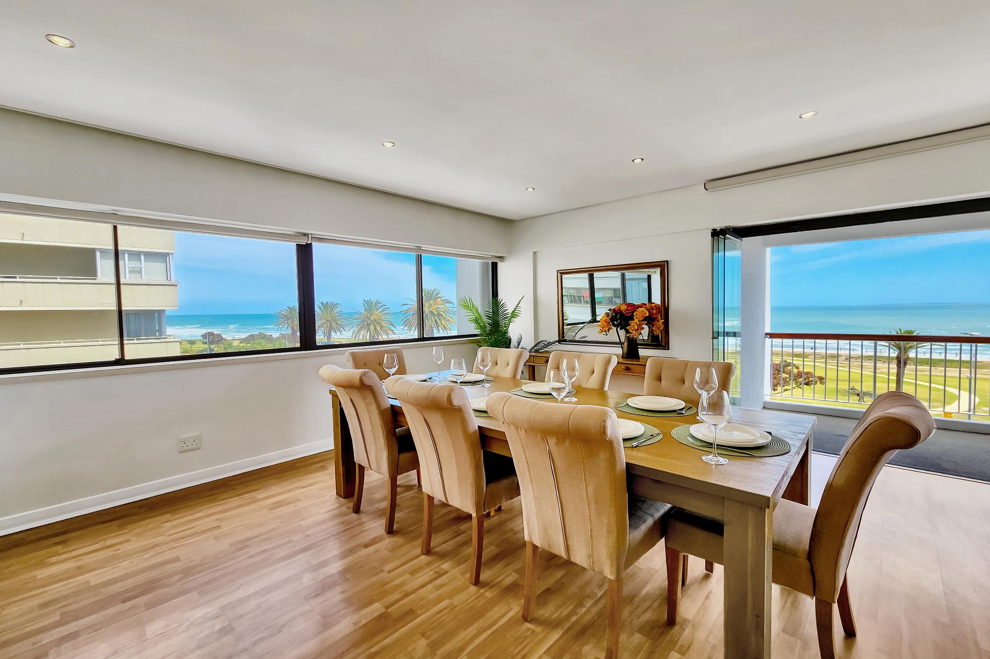 3bed Apartment in Cape Town w Views Ocean Outlook 9