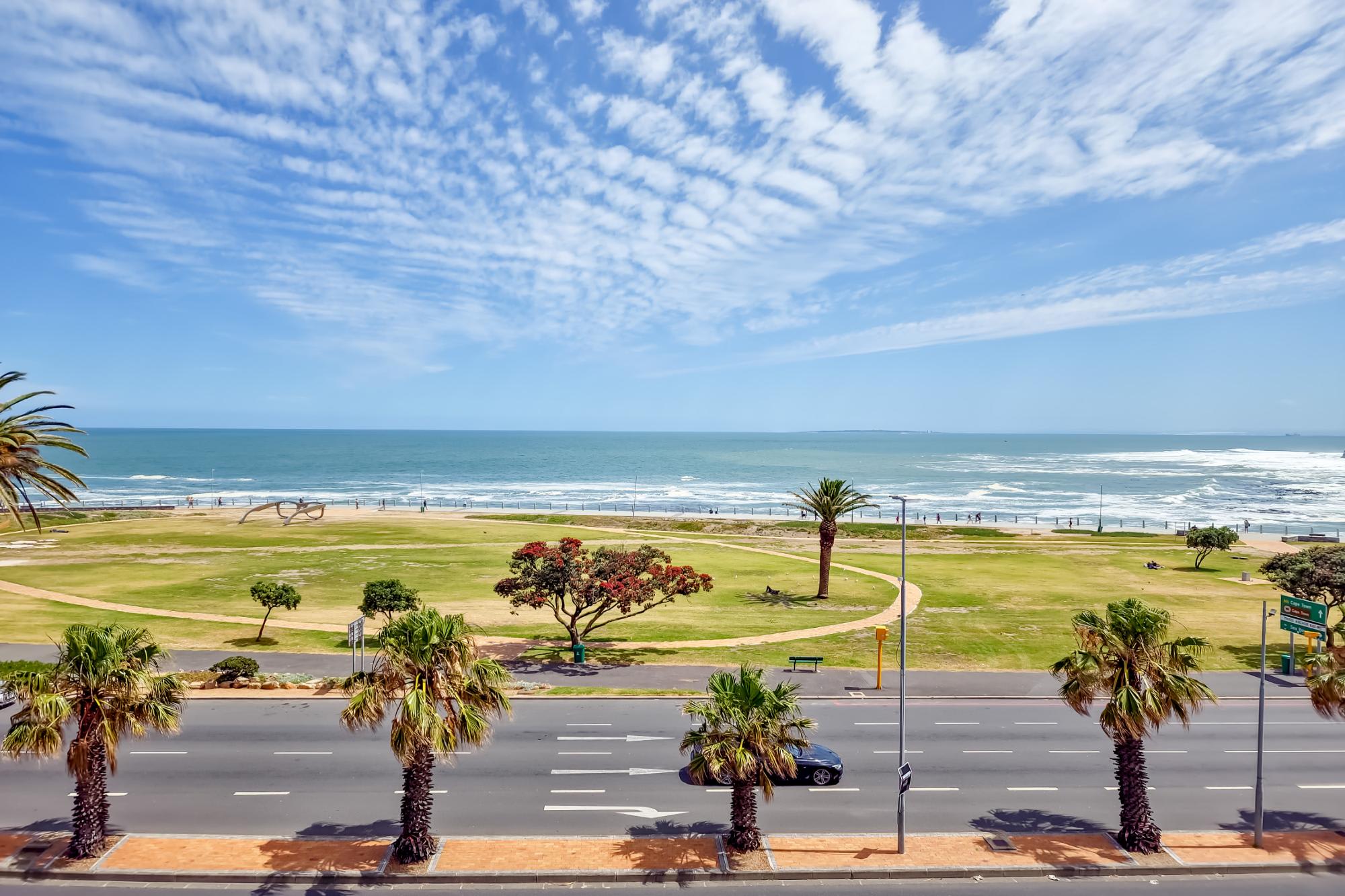 3bed Apartment in Cape Town w Views Ocean Outlook 4
