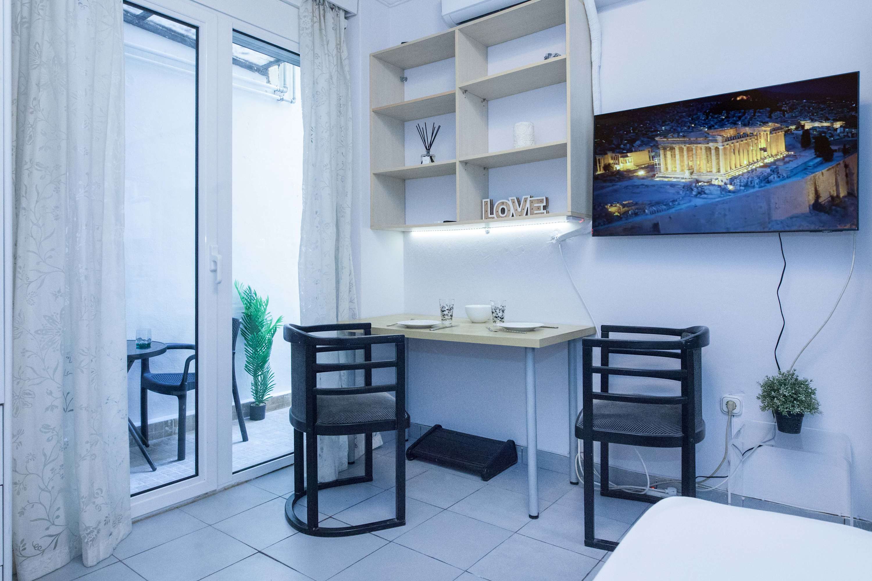 Modern Studio Stay in Trendy Kolonaki in Athens — photo 2
