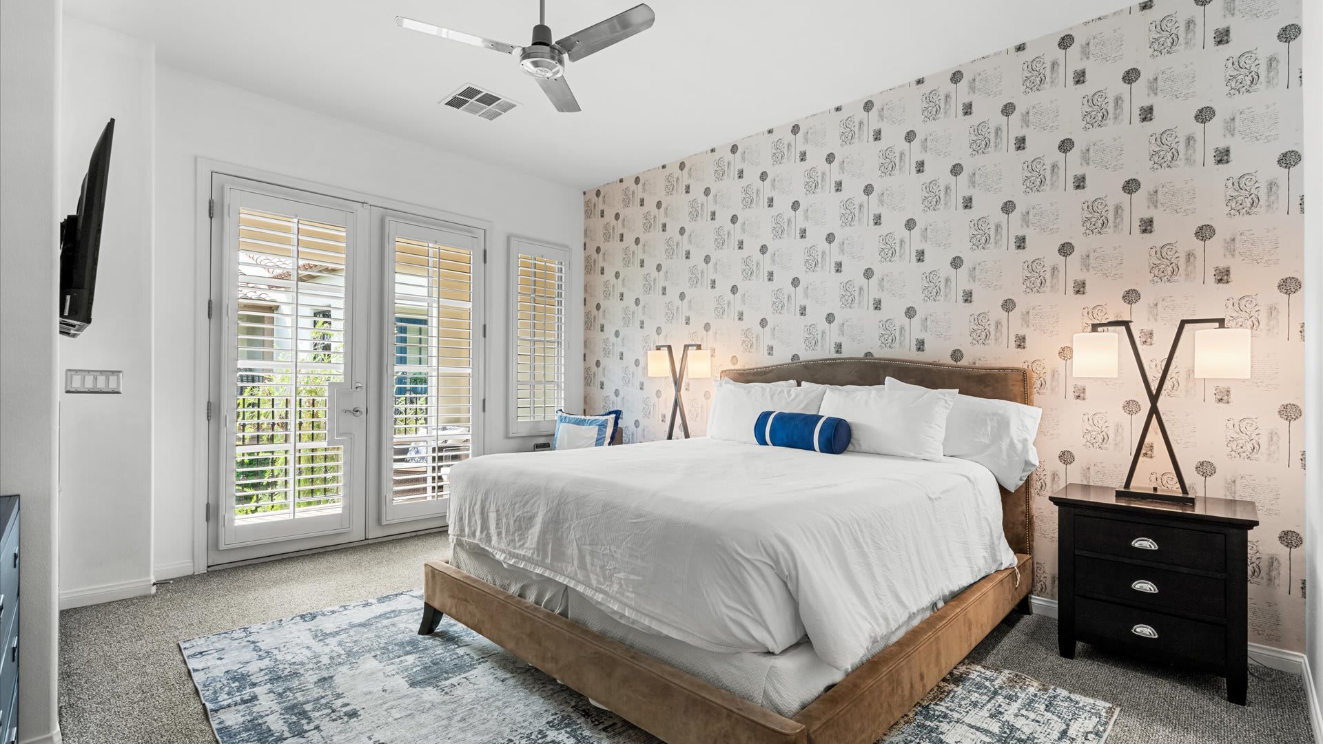 LV031 Luxurious Upstairs Legacy Villas Studio — La Quinta, CA — vacation rental