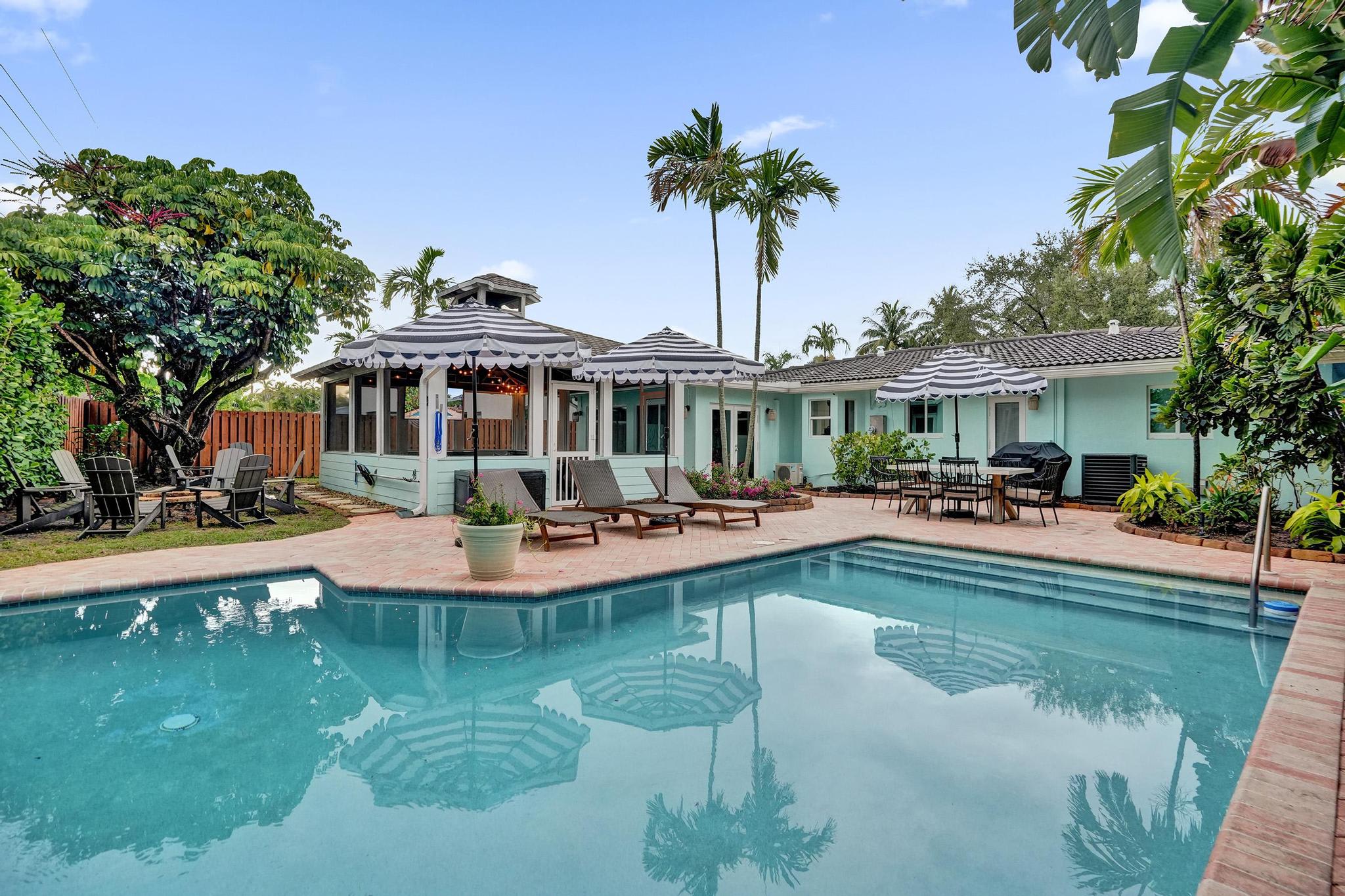 Poolside Palms Villa 🌴 Resort-Style Pool | Near Beach 🏖️ — Fort Lauderdale, FL — vacation rental