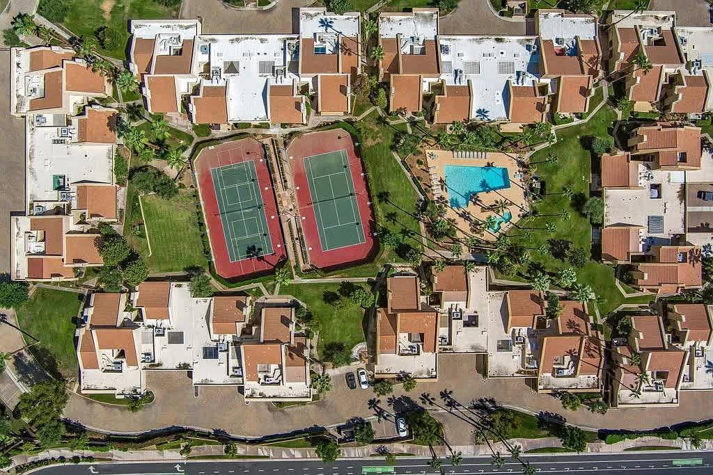 2BR/2BA Paradise @ The Pointe | Pool, Spa & Tennis - Picture 38