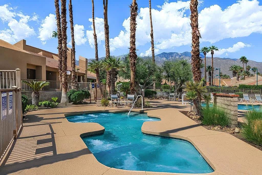 2BR/2BA Paradise @ The Pointe | Pool, Spa & Tennis - Picture 4