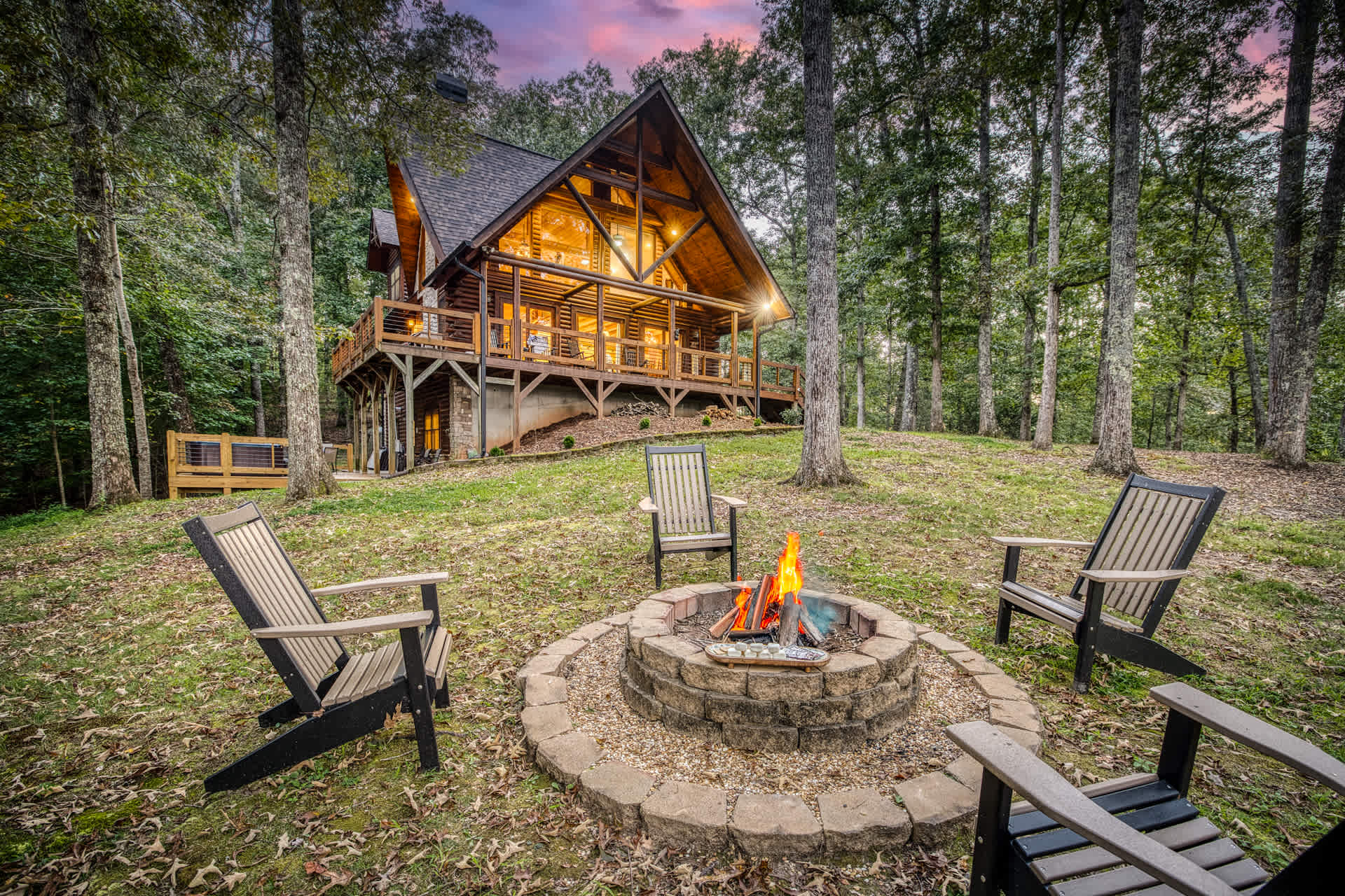Rustic Retreat - view-pets-games-hot tub-fire pit — Mineral Bluff, GA — vacation rental