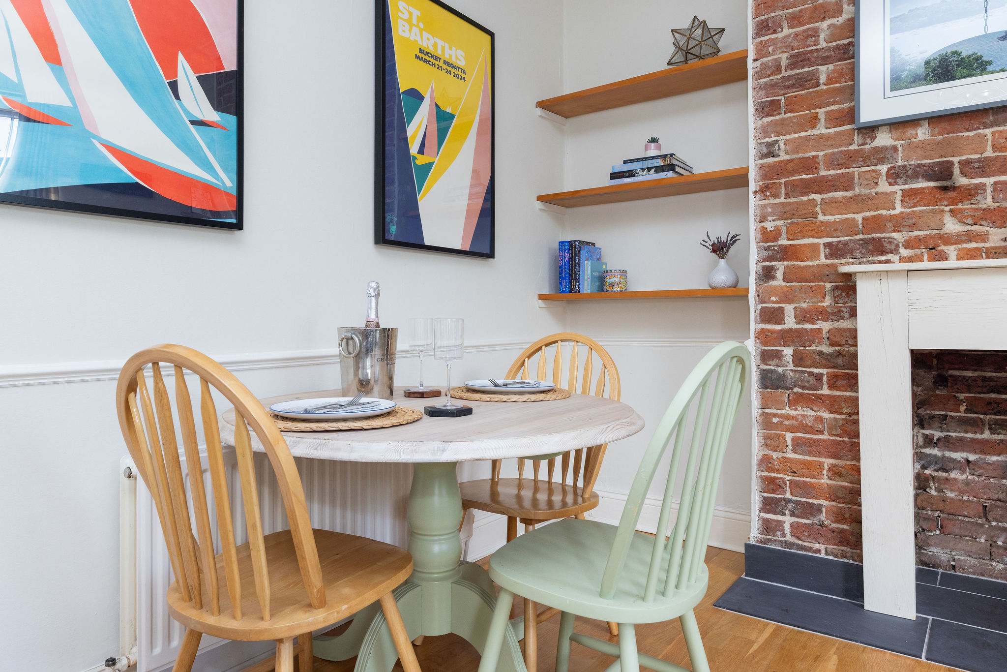 Enjoy intimate meals at the cozy dining table for 3.